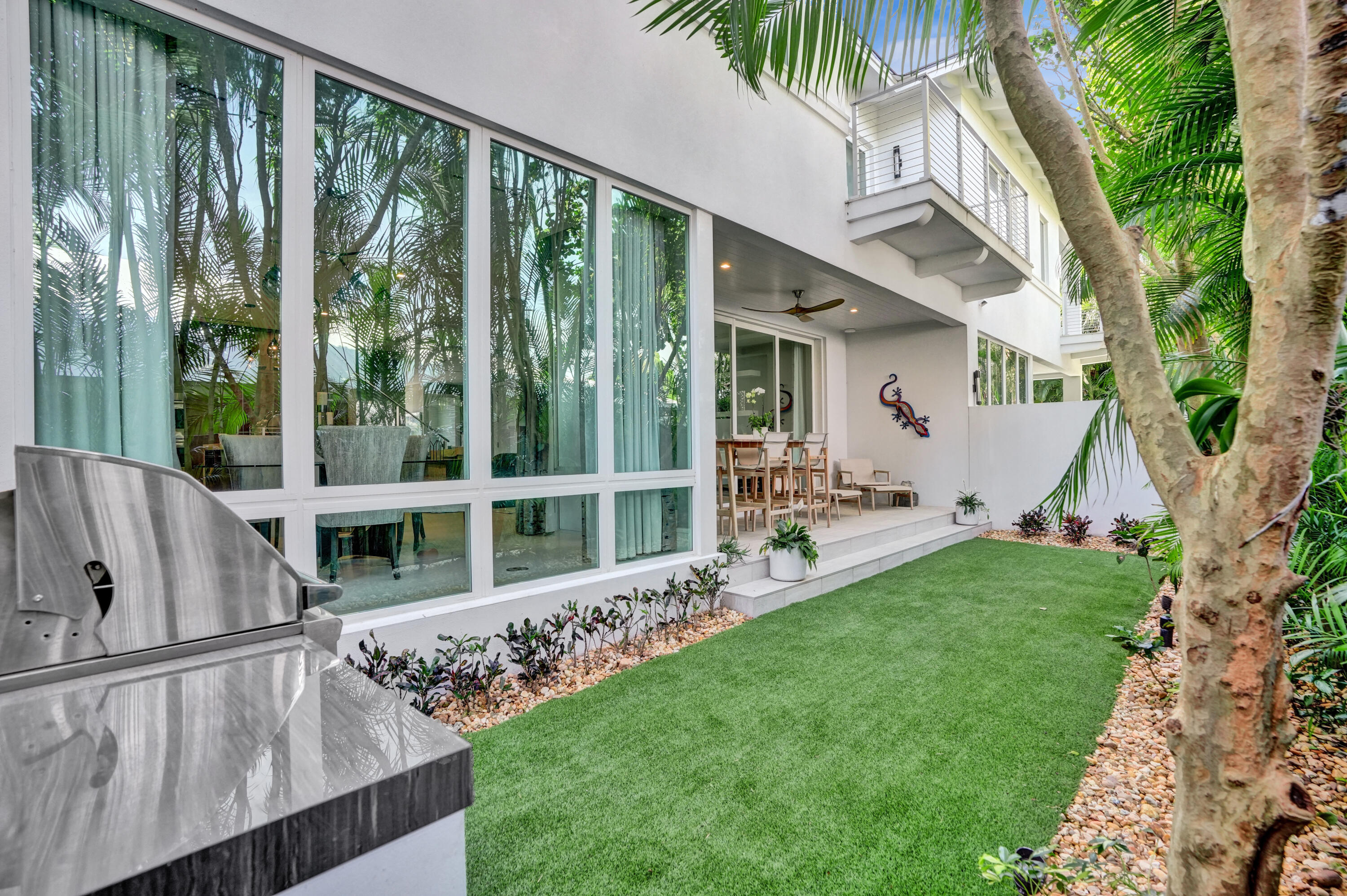 1017 Bucida Road