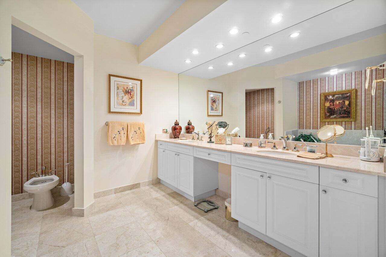 550 SE Mizner B506 Boulevard B506