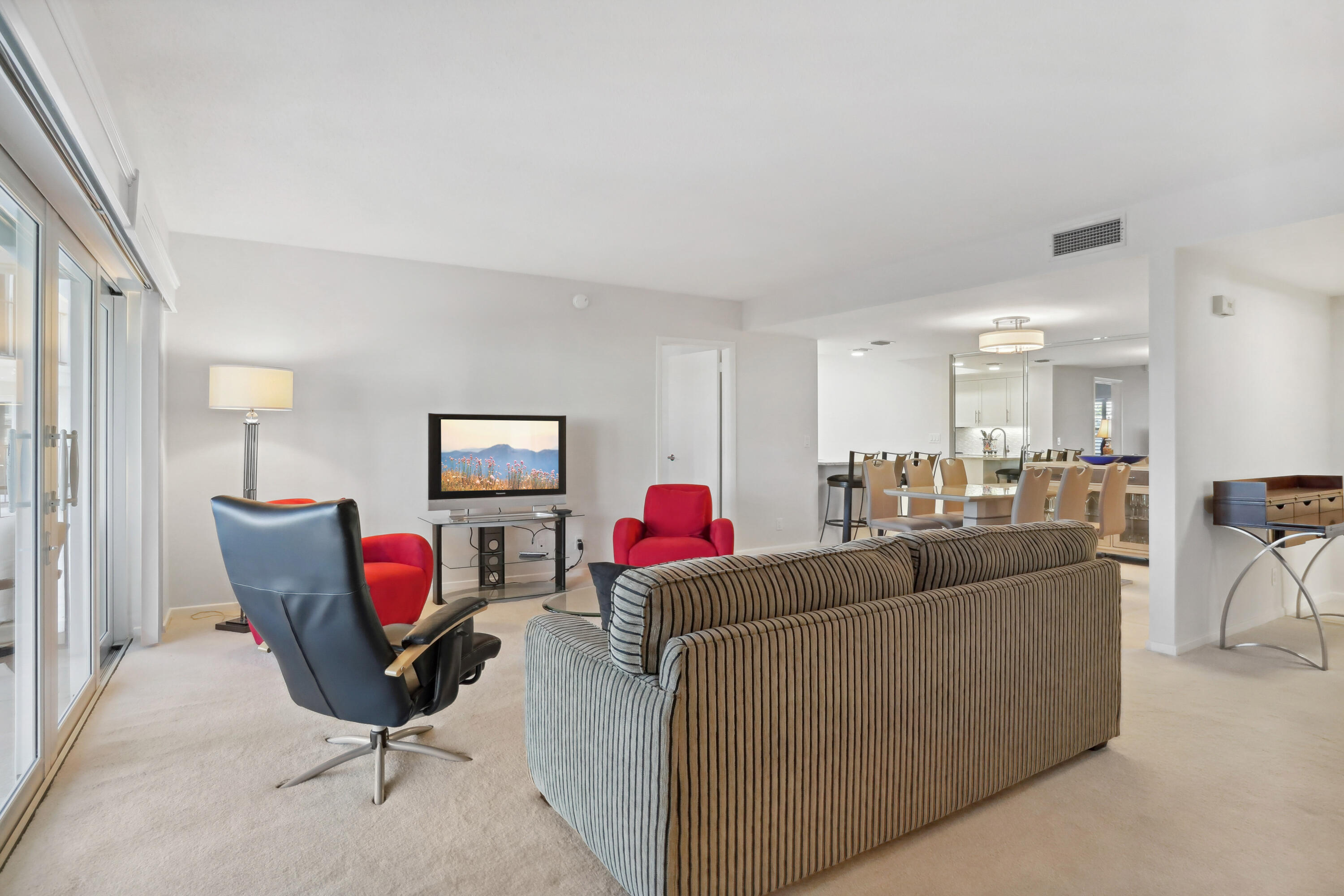 86 Macfarlane Drive 2-G