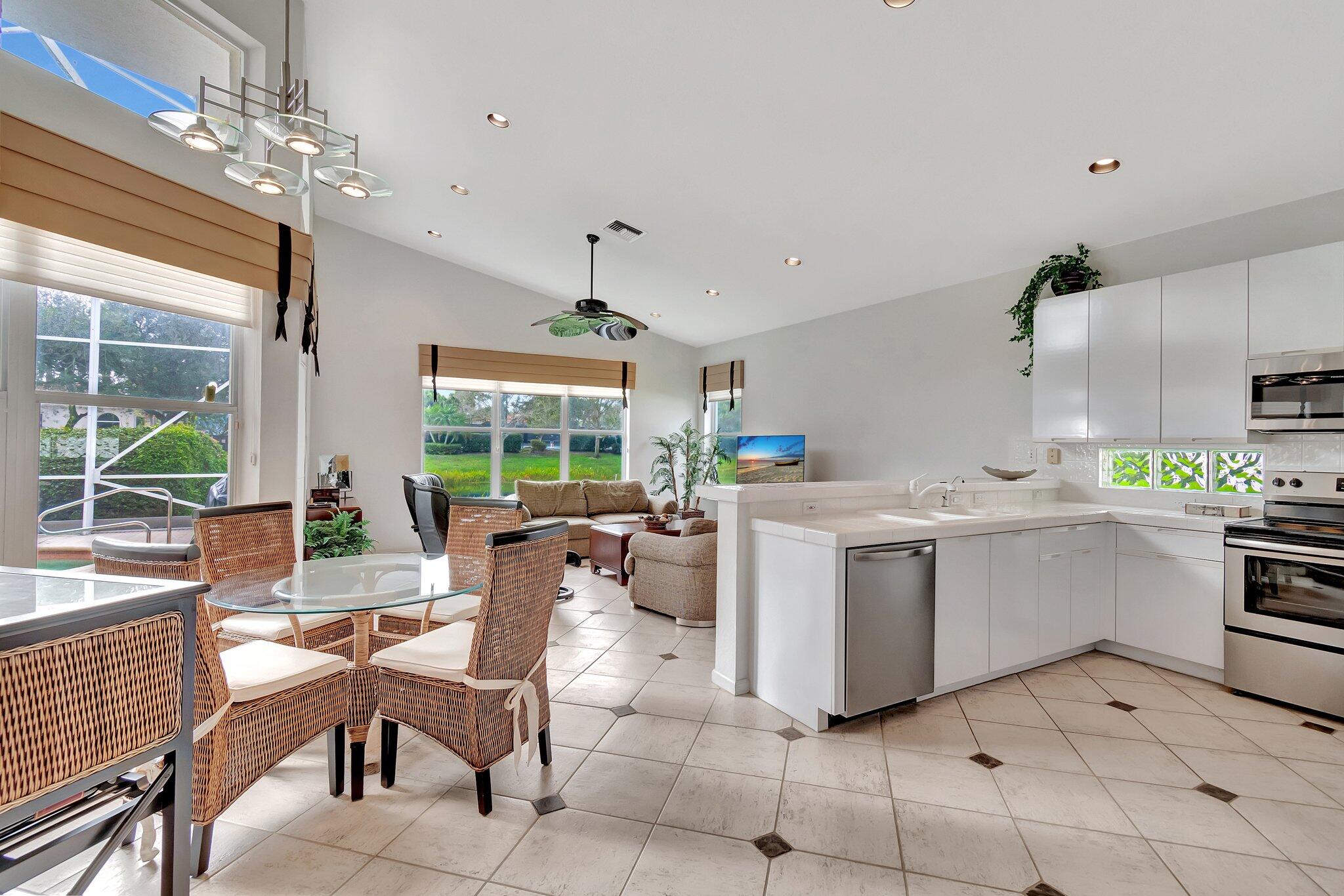 11607 Puerto Boulevard