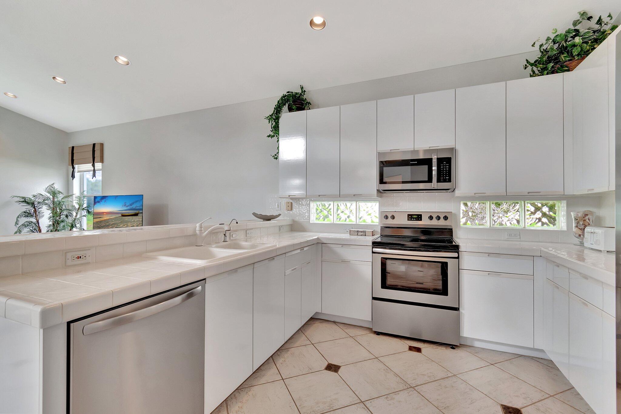 11607 Puerto Boulevard