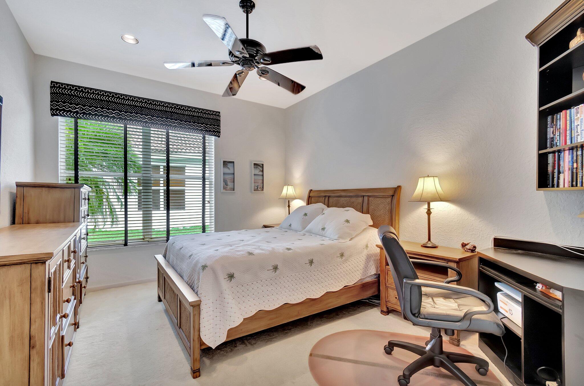 11607 Puerto Boulevard