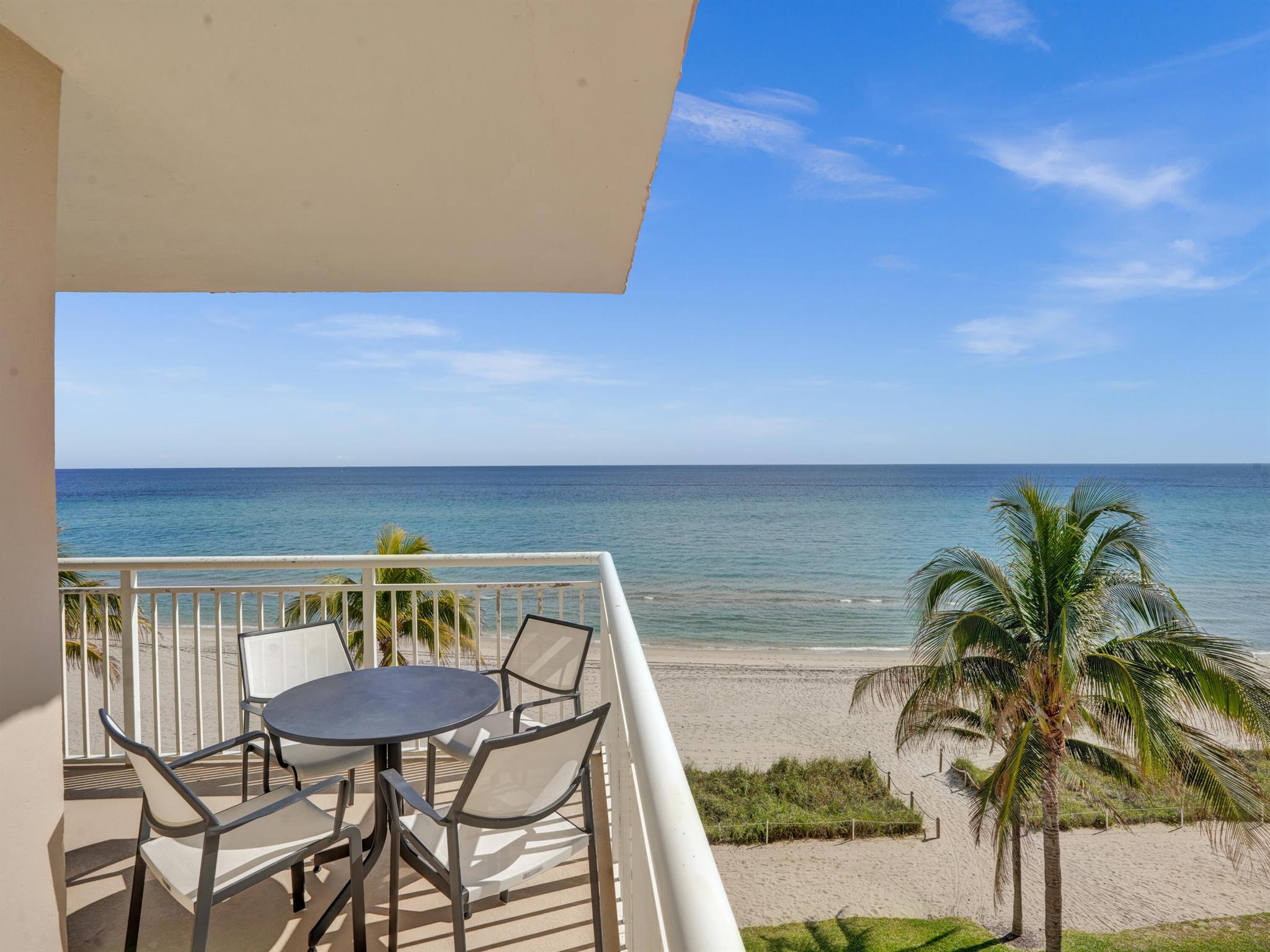 1051 Hillsboro Mile 510e