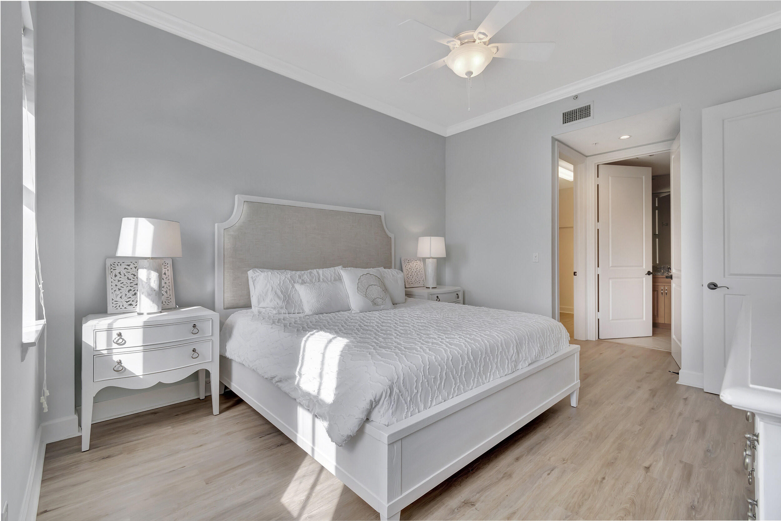 200 NE 2nd Avenue 410