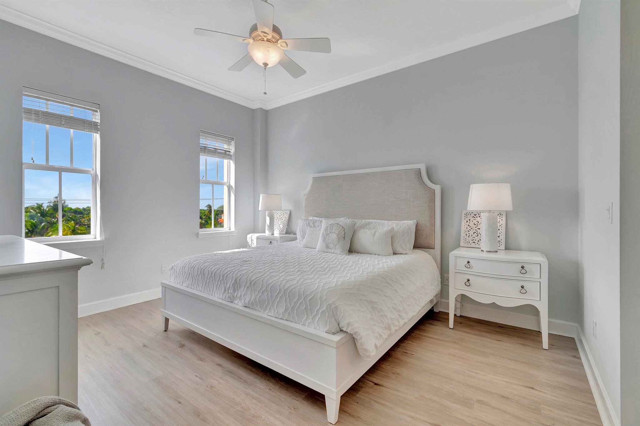 200 NE 2nd Avenue 410