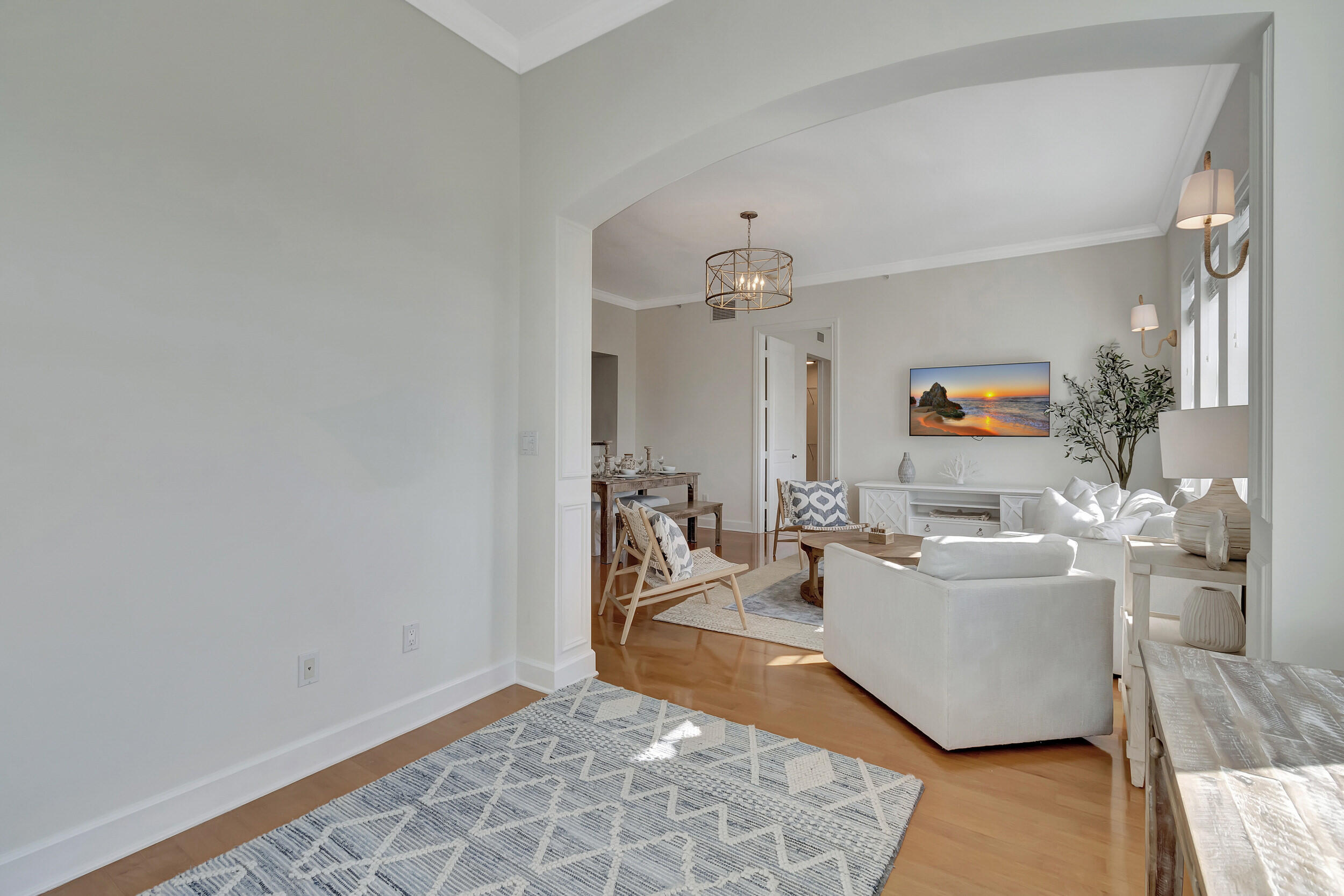 200 NE 2nd Avenue 410