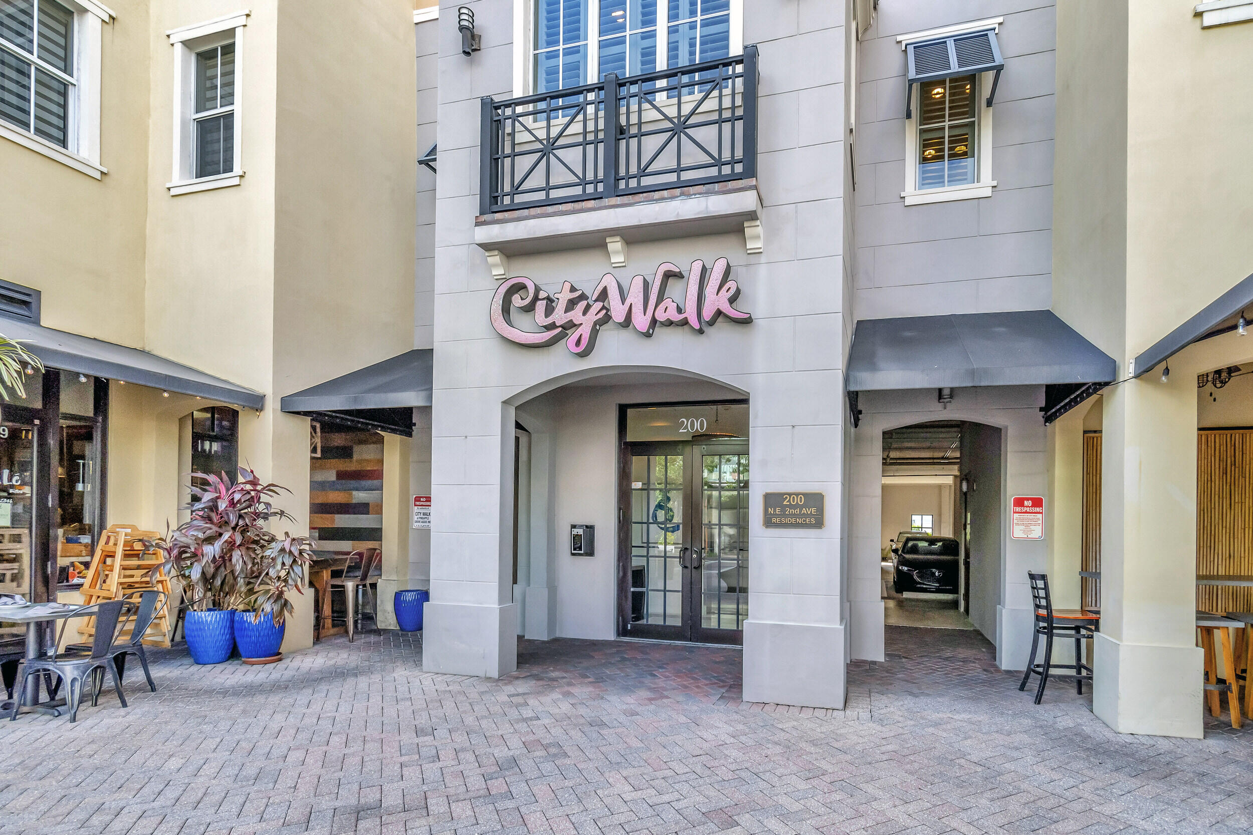 200 NE 2nd Avenue 410