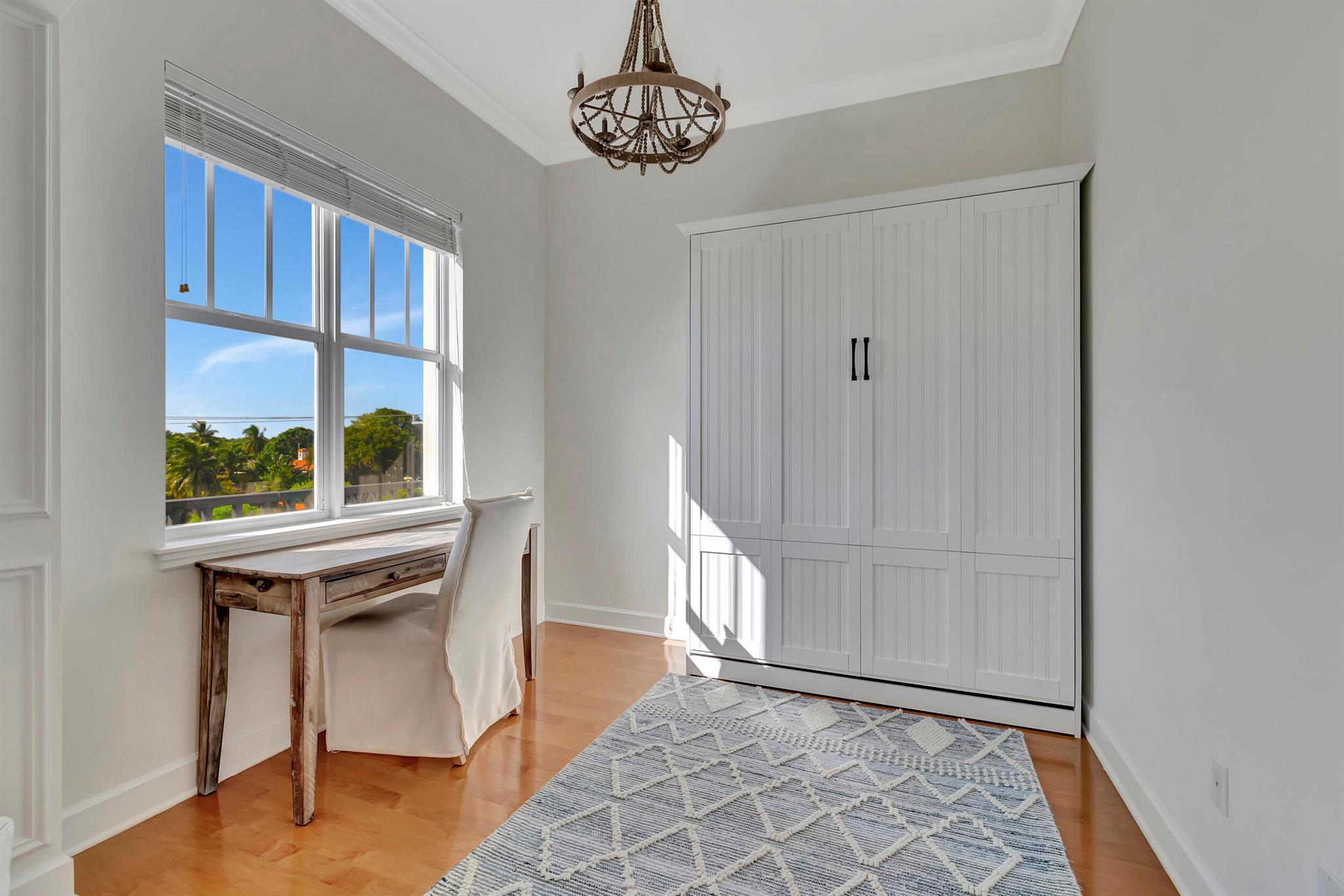 200 NE 2nd Avenue 410