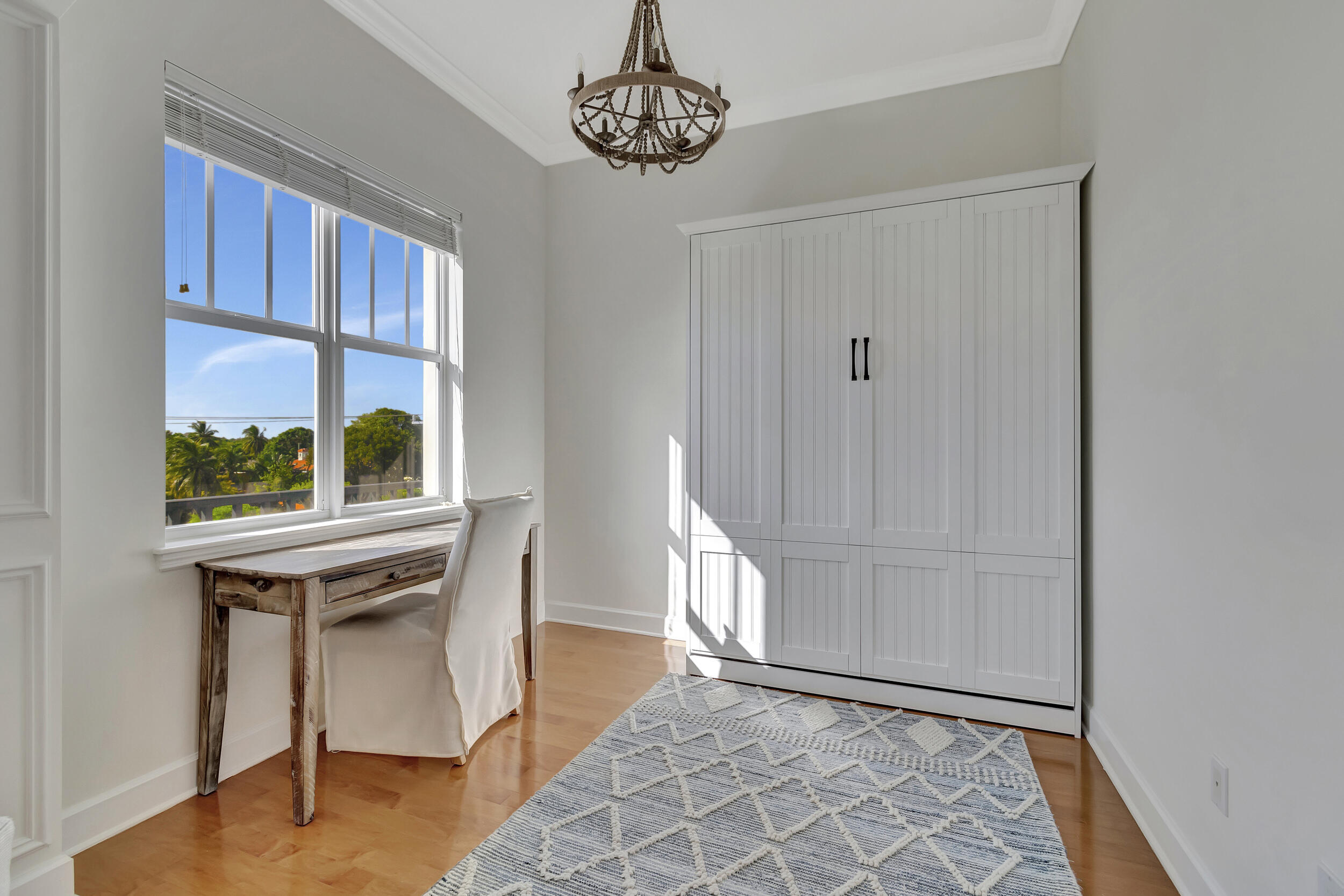 200 NE 2nd Avenue 410