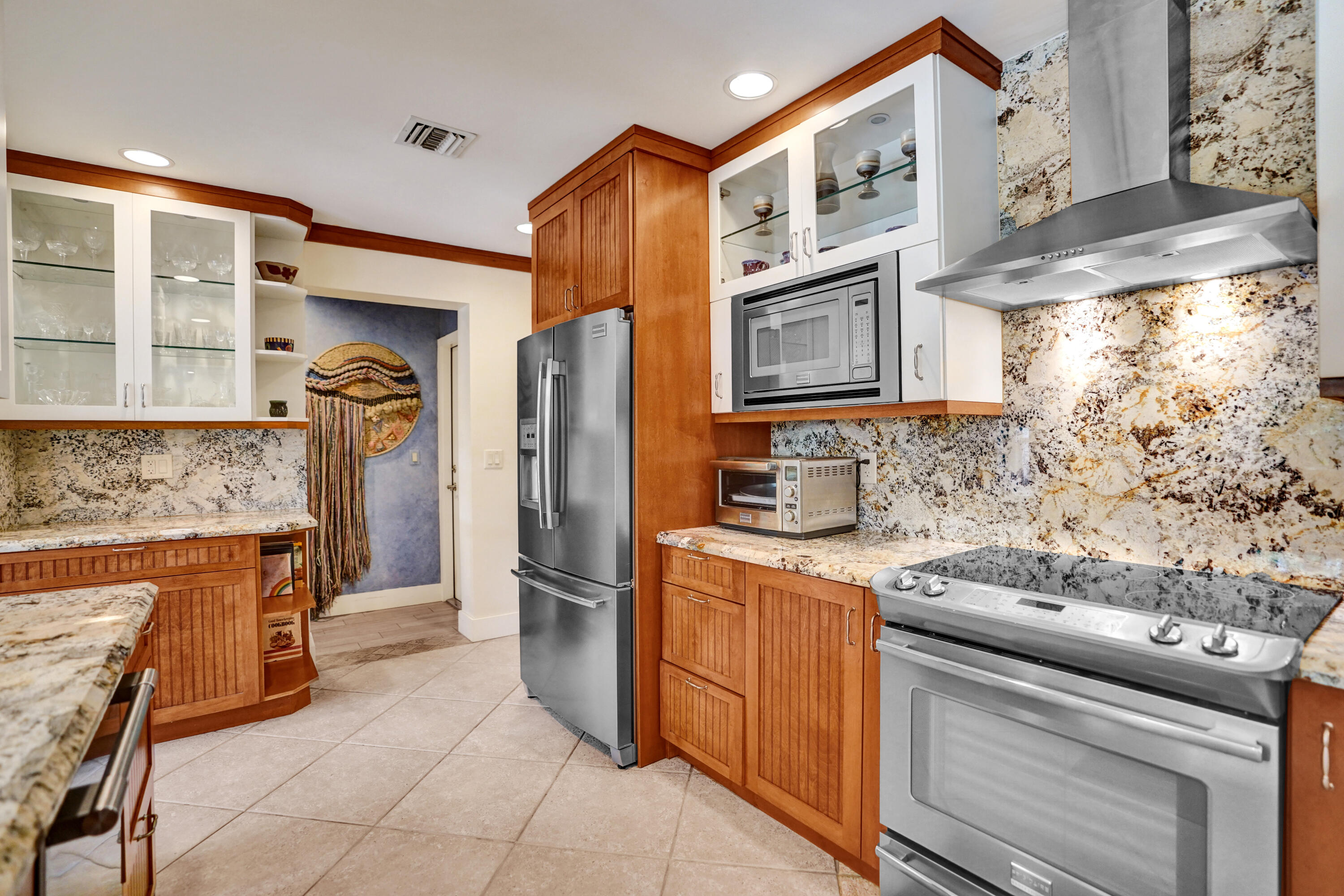 445 SE 17th Terrace