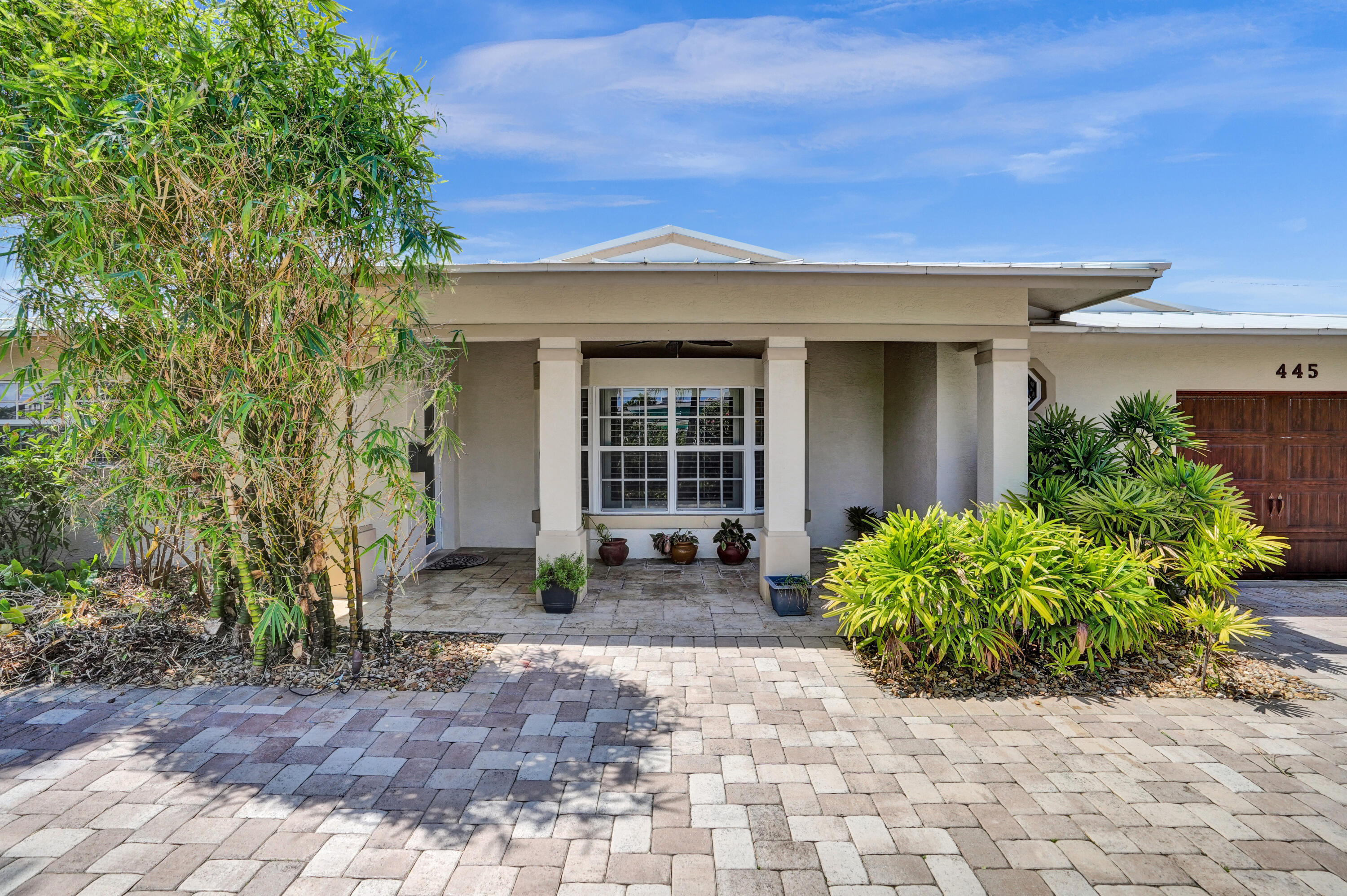 445 SE 17th Terrace
