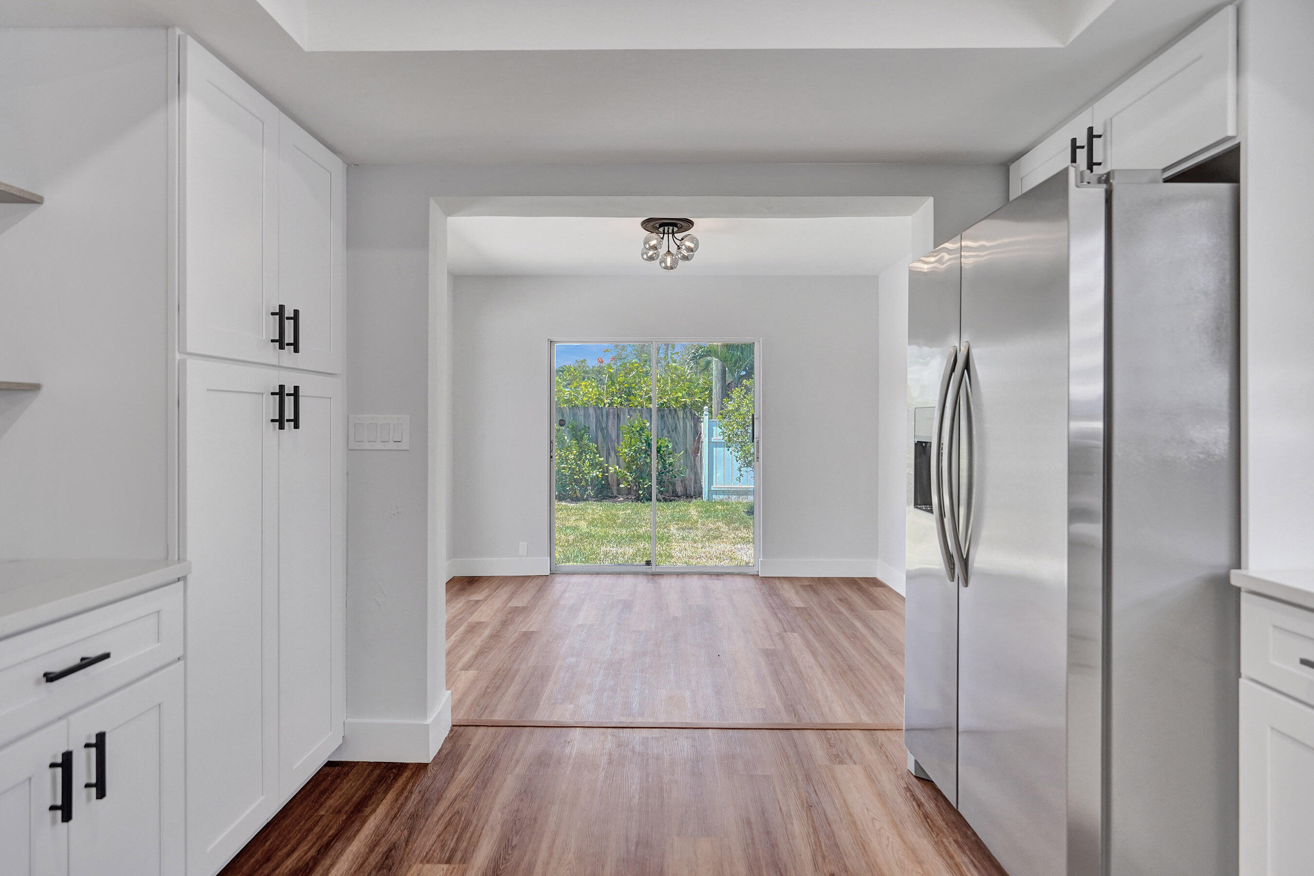450 NW 15th Street