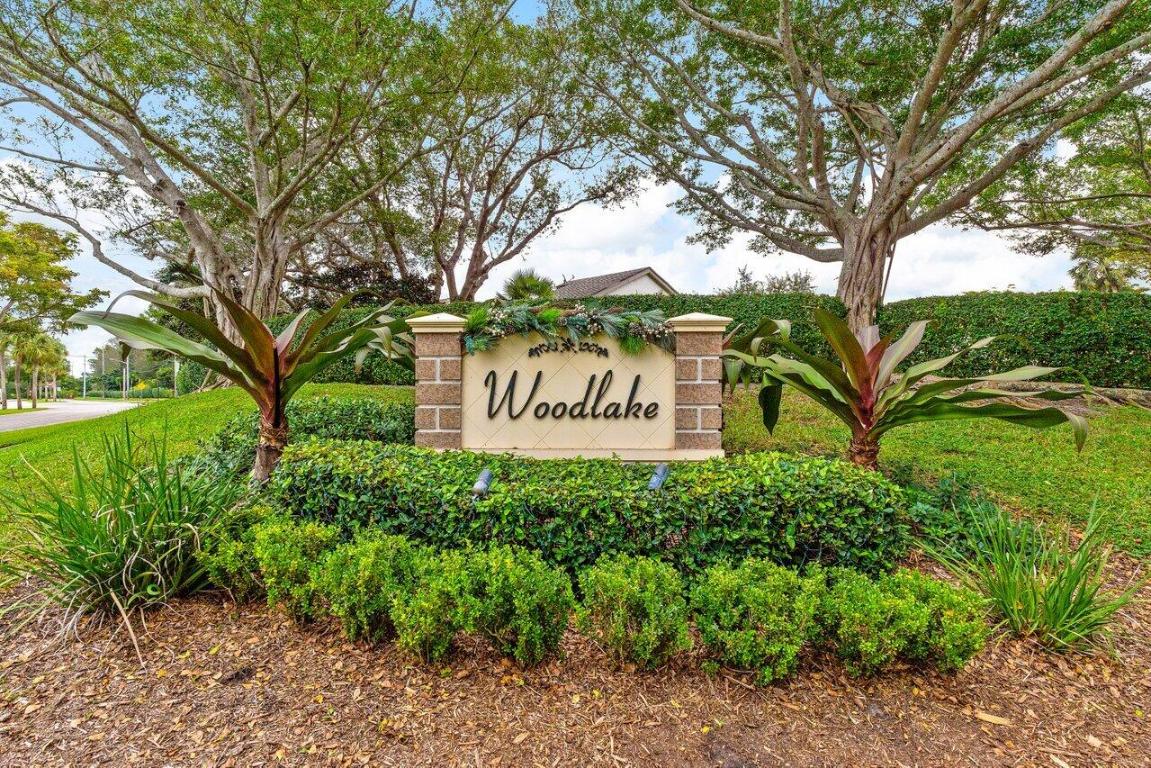 264 Deer Creek Woodlake Circle, Deerfield Beach