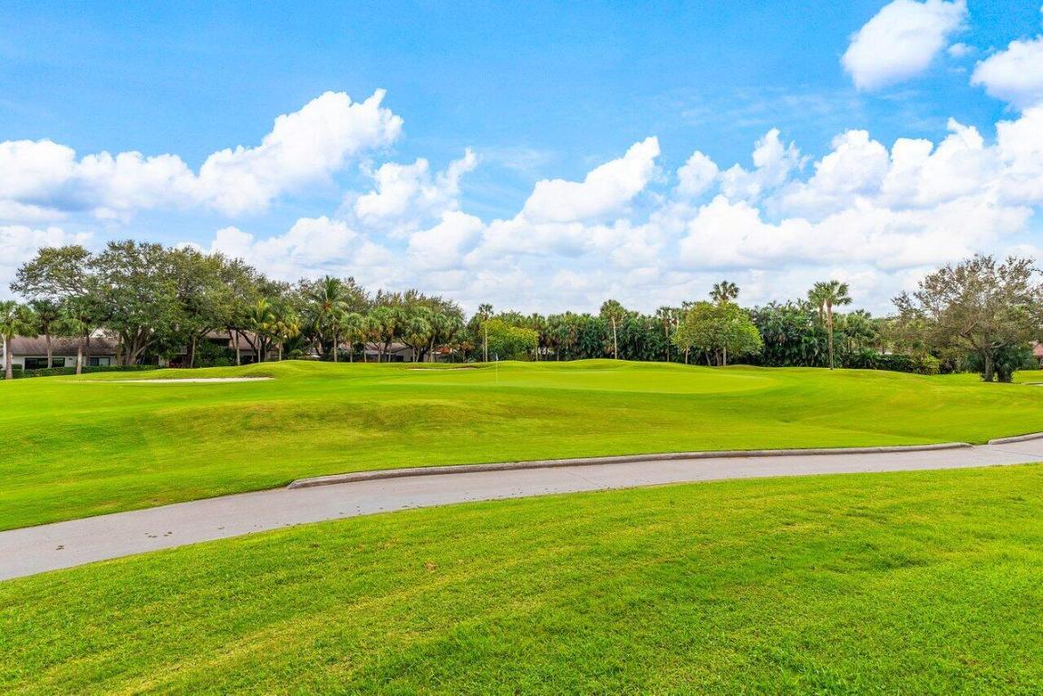 264 Deer Creek Woodlake Circle, Deerfield Beach