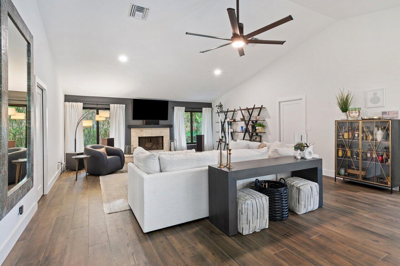 264 Deer Creek Woodlake Circle, Deerfield Beach