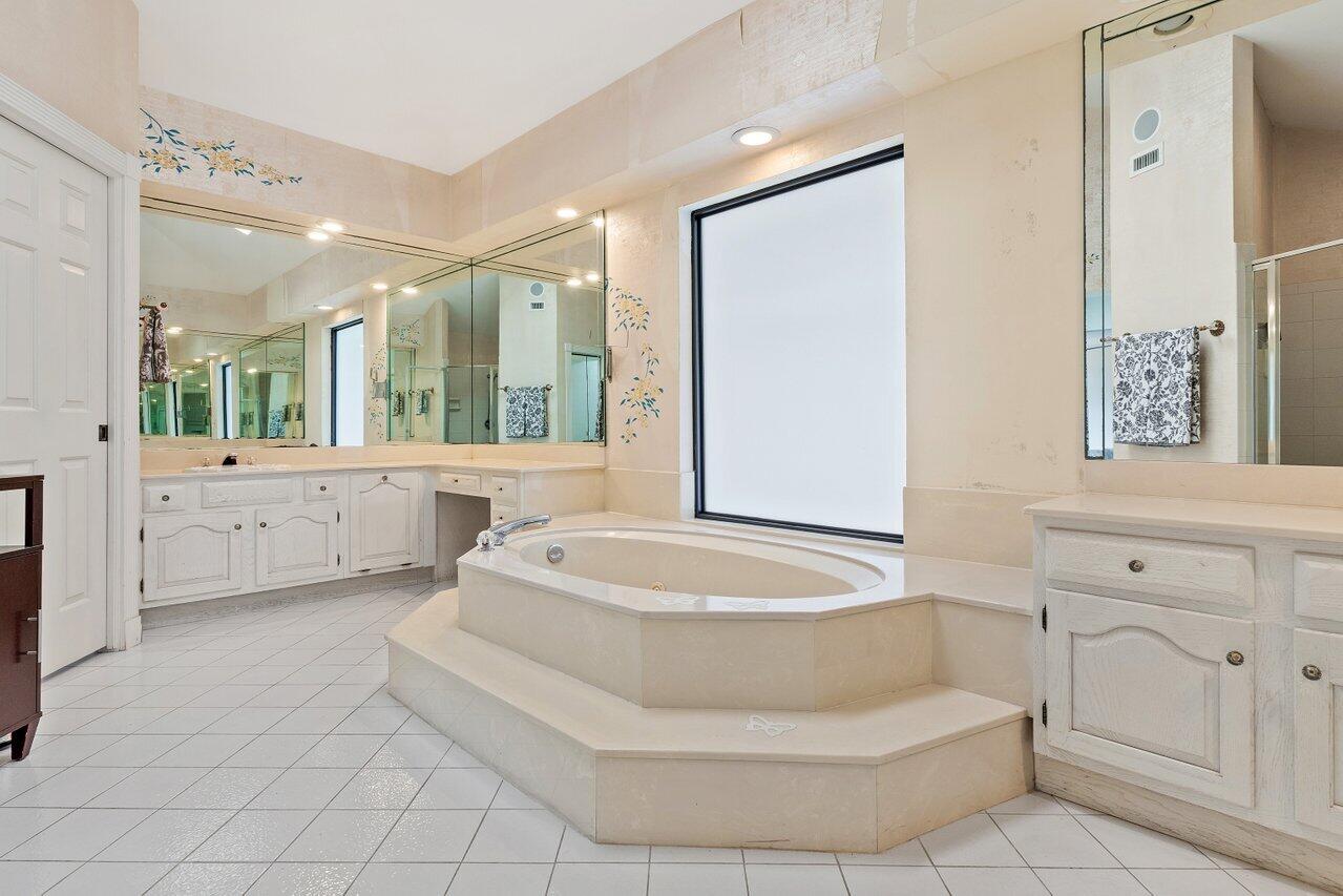 264 Deer Creek Woodlake Circle, Deerfield Beach