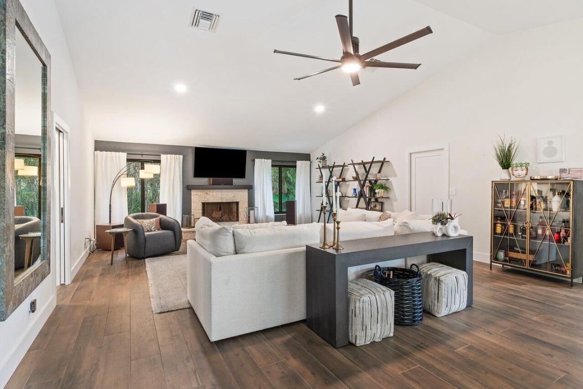 264 Deer Creek Woodlake Circle, Deerfield Beach