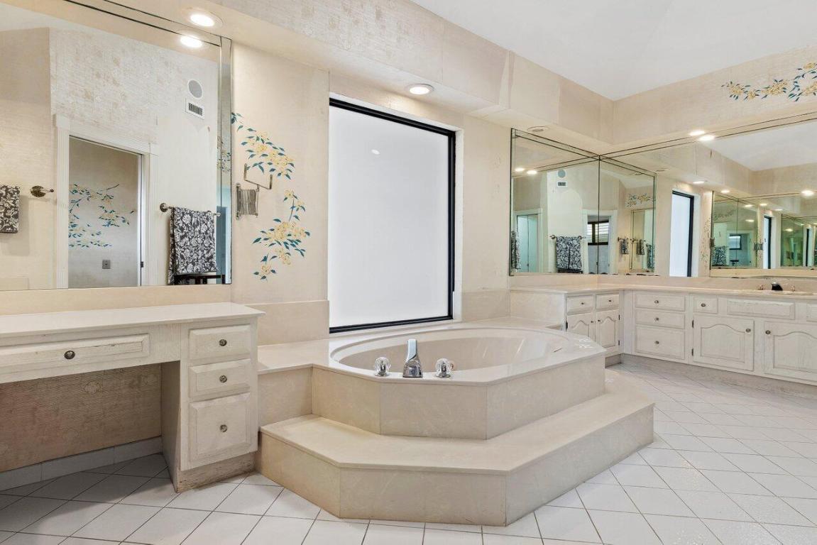 264 Deer Creek Woodlake Circle, Deerfield Beach