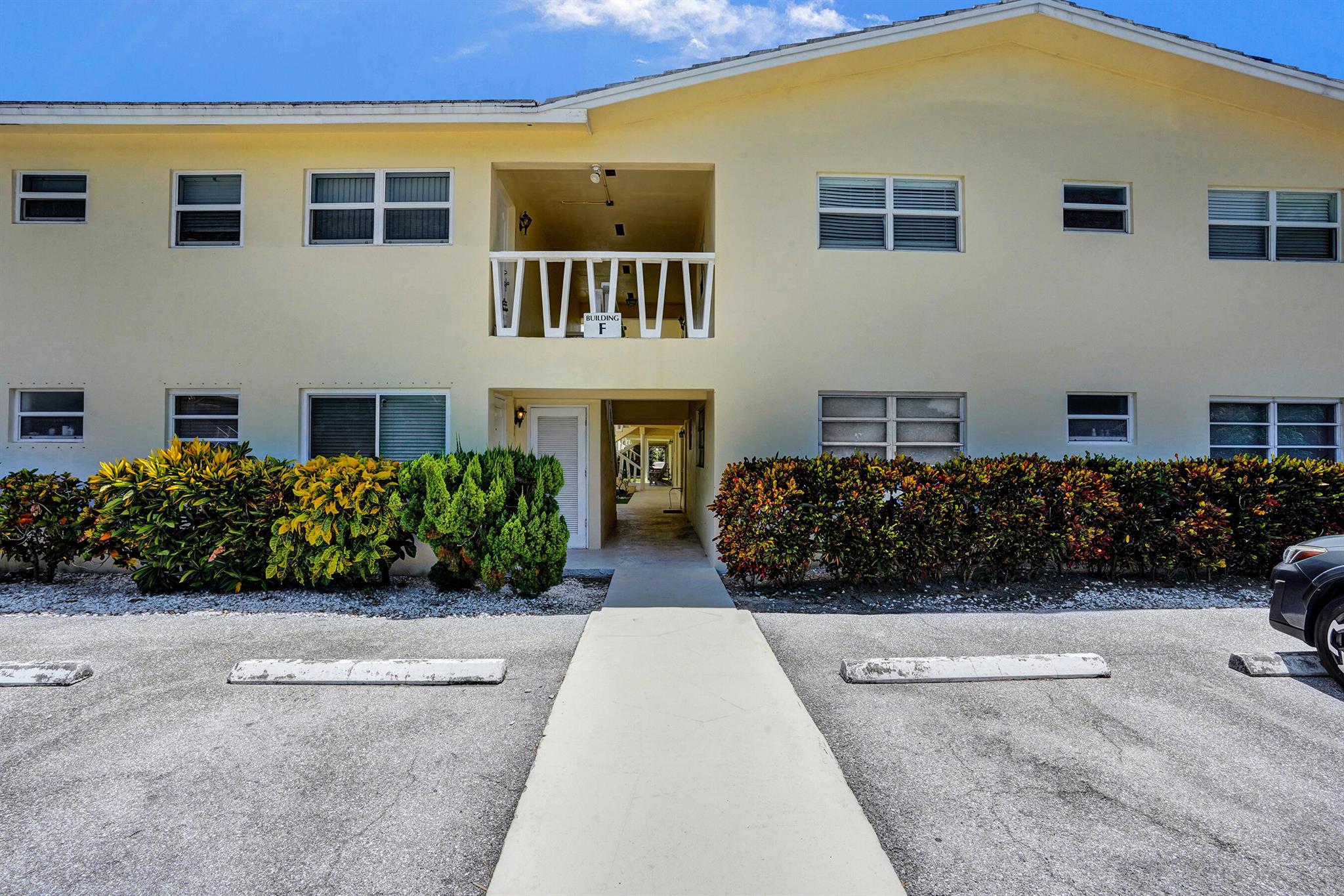 2755 NE 28th Avenue F2