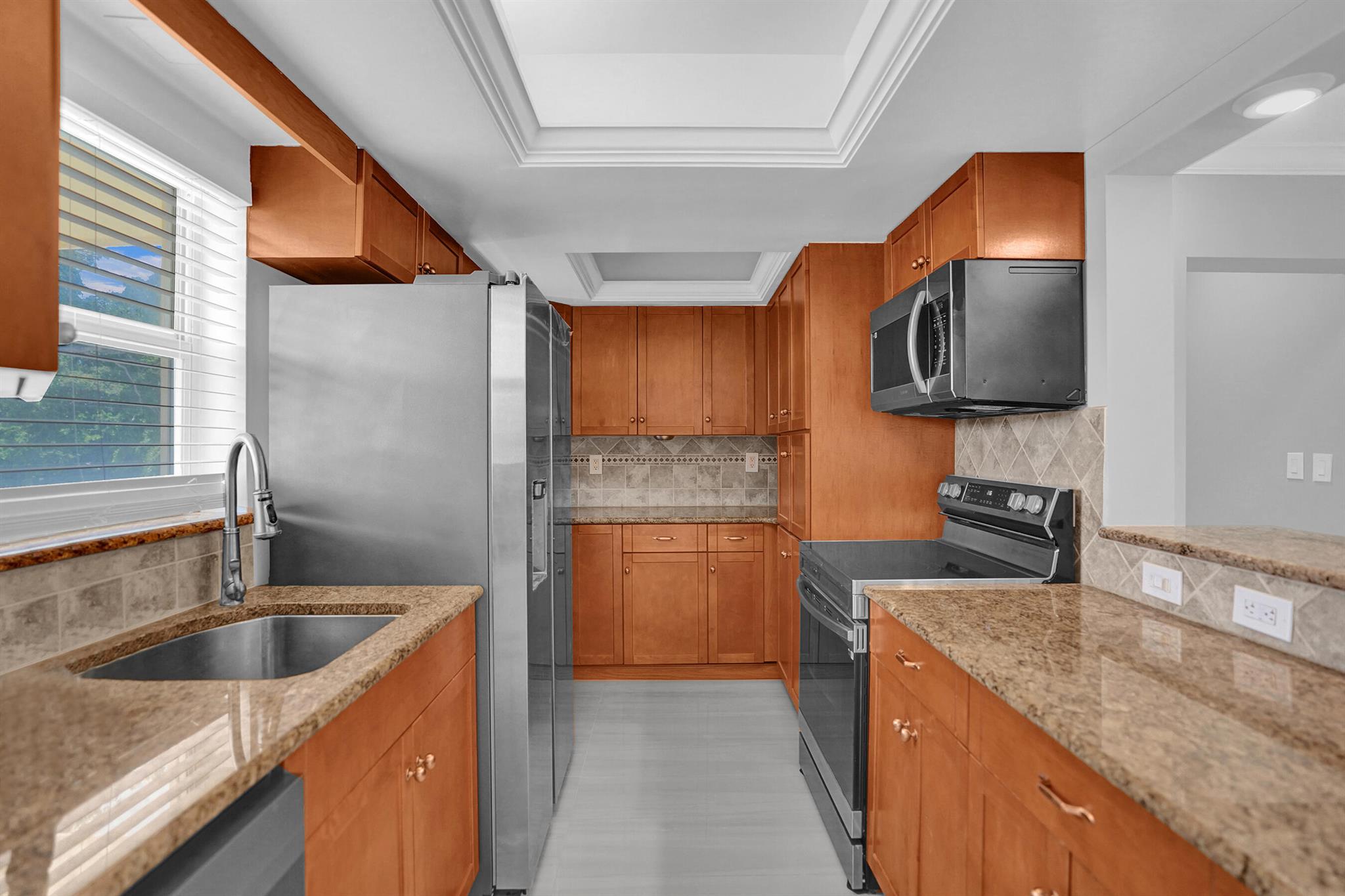 2755 NE 28th Avenue F2