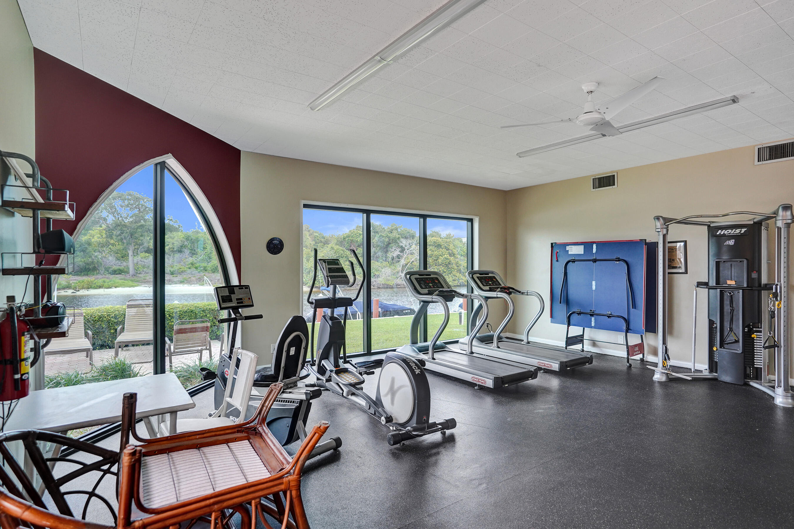 1627 Riverview Road 410