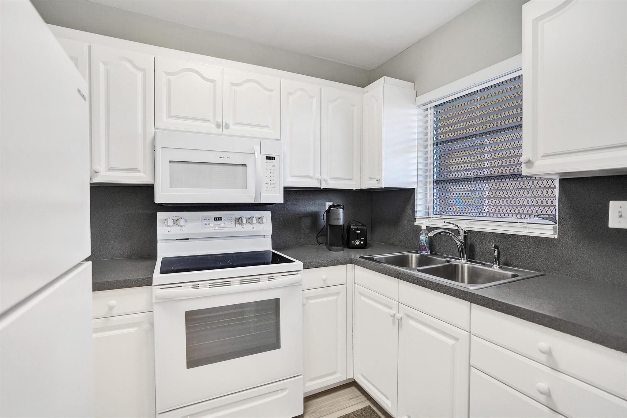 331 SW 8th Street 3-D-E