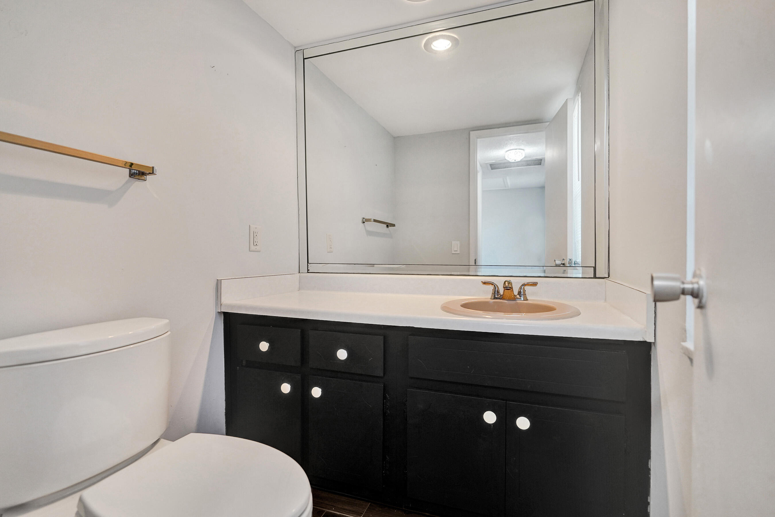 3050 NE 48th Court 303