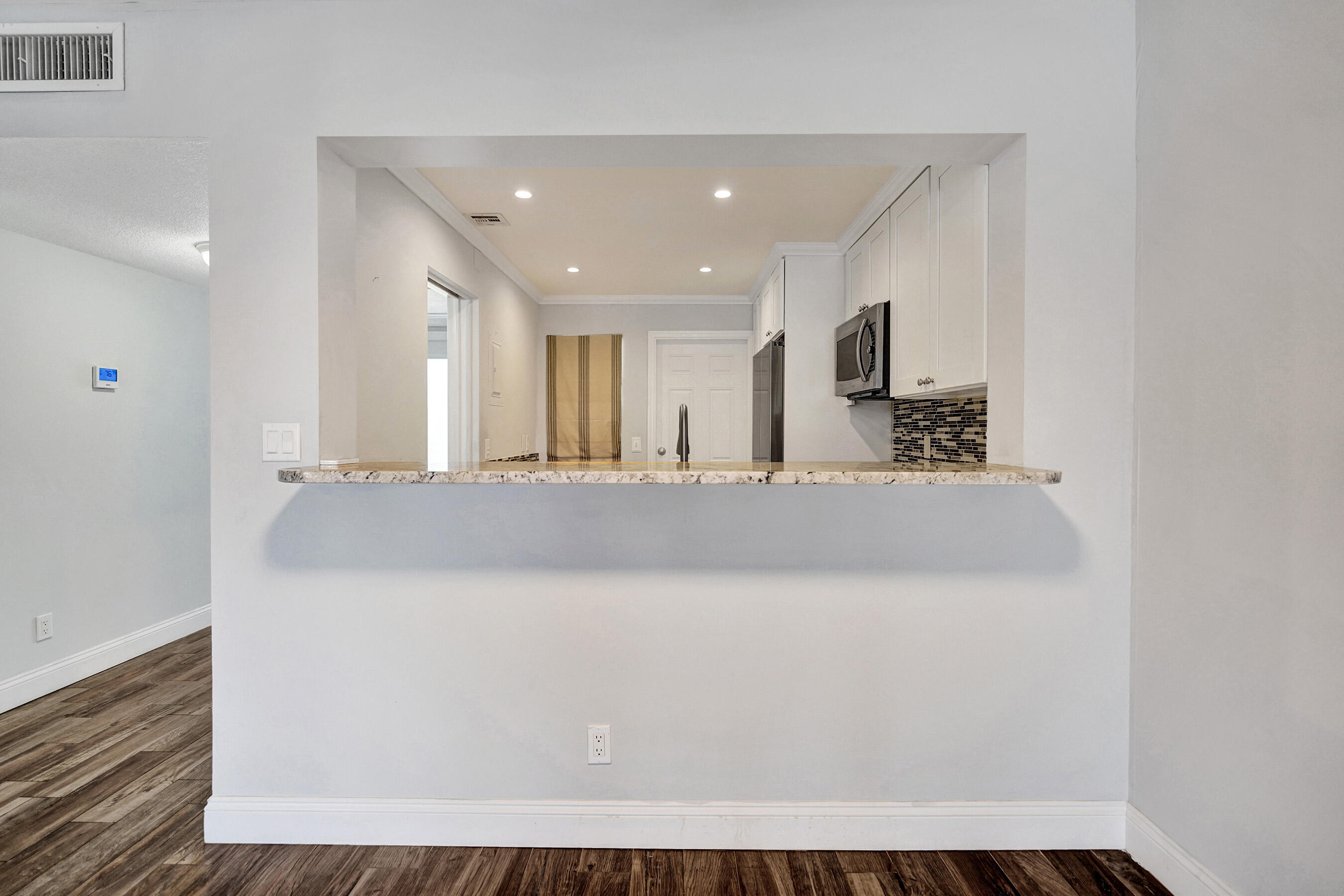 3050 NE 48th Court 303