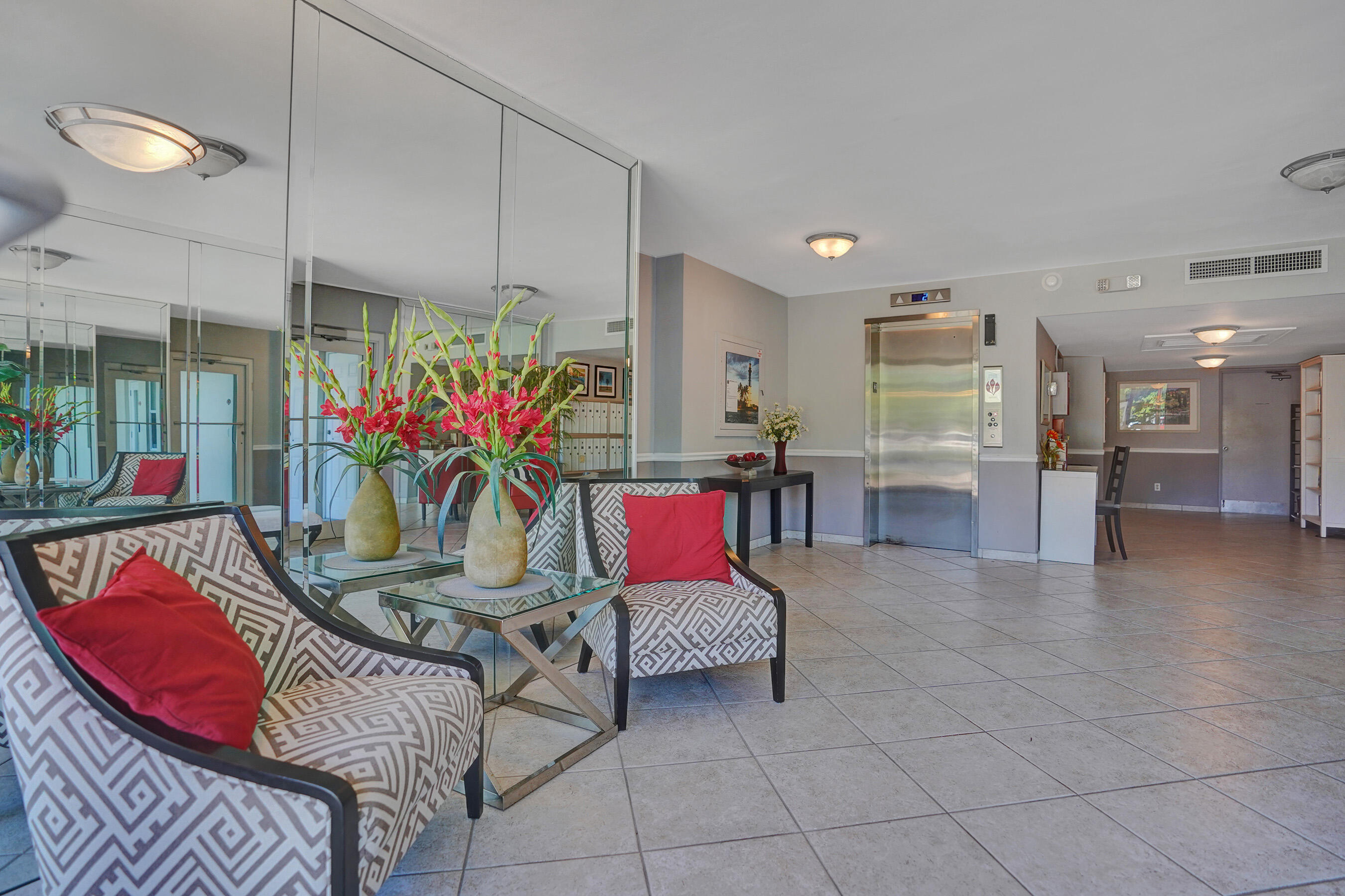 3050 NE 48th Court 303