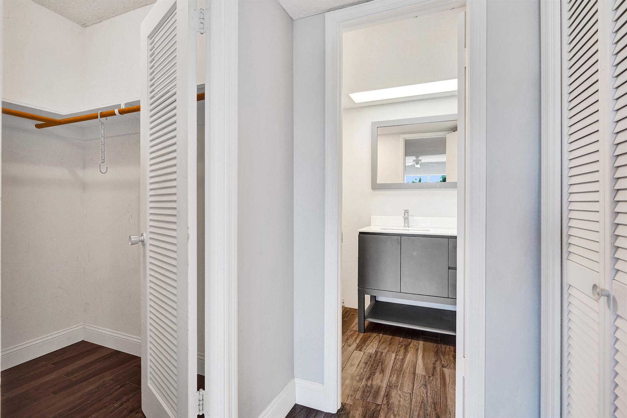 3050 NE 48th Court 303