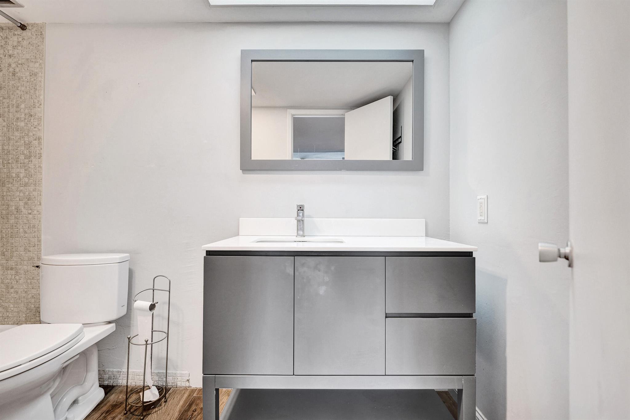 3050 NE 48th Court 303