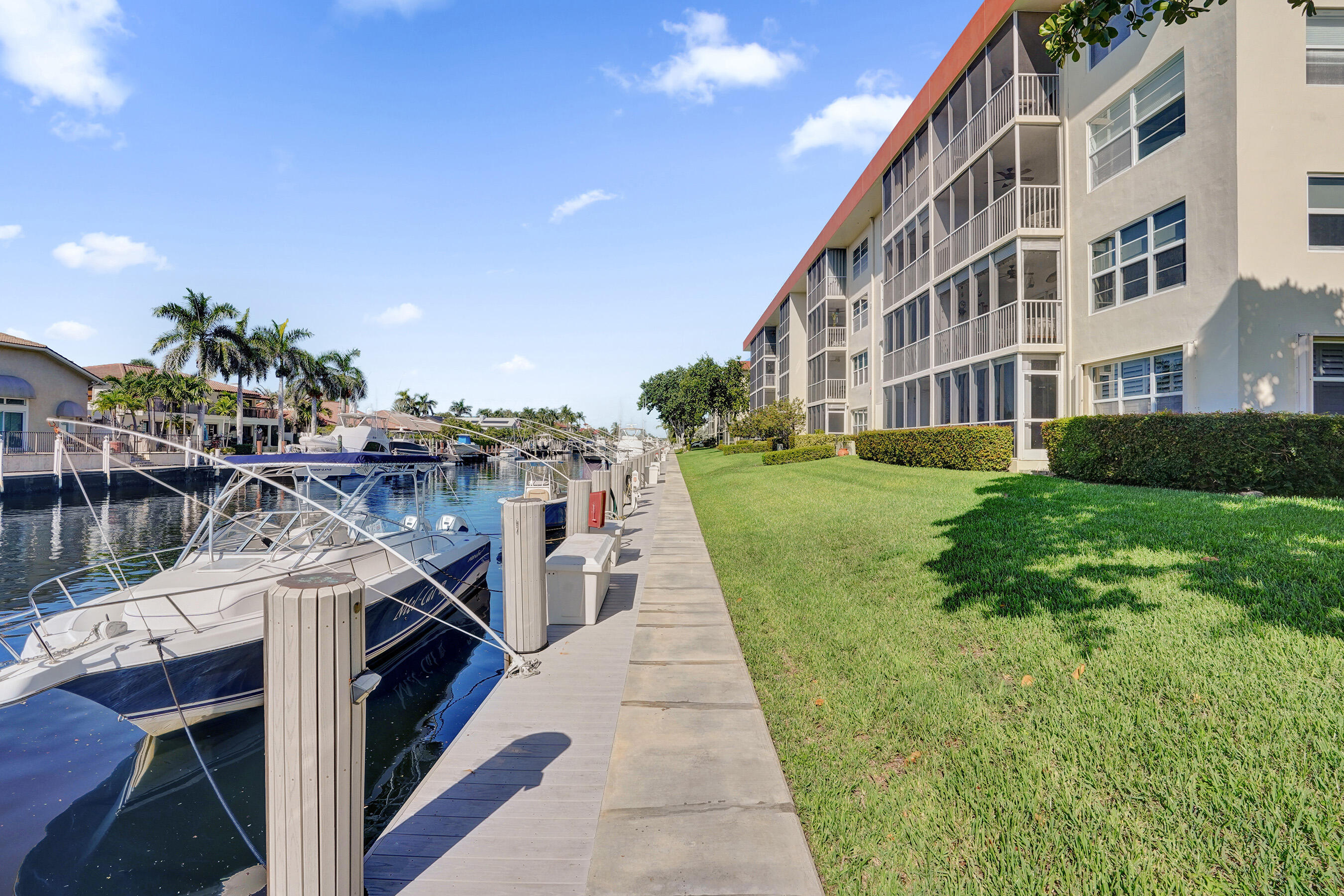 3050 NE 48th Court 303