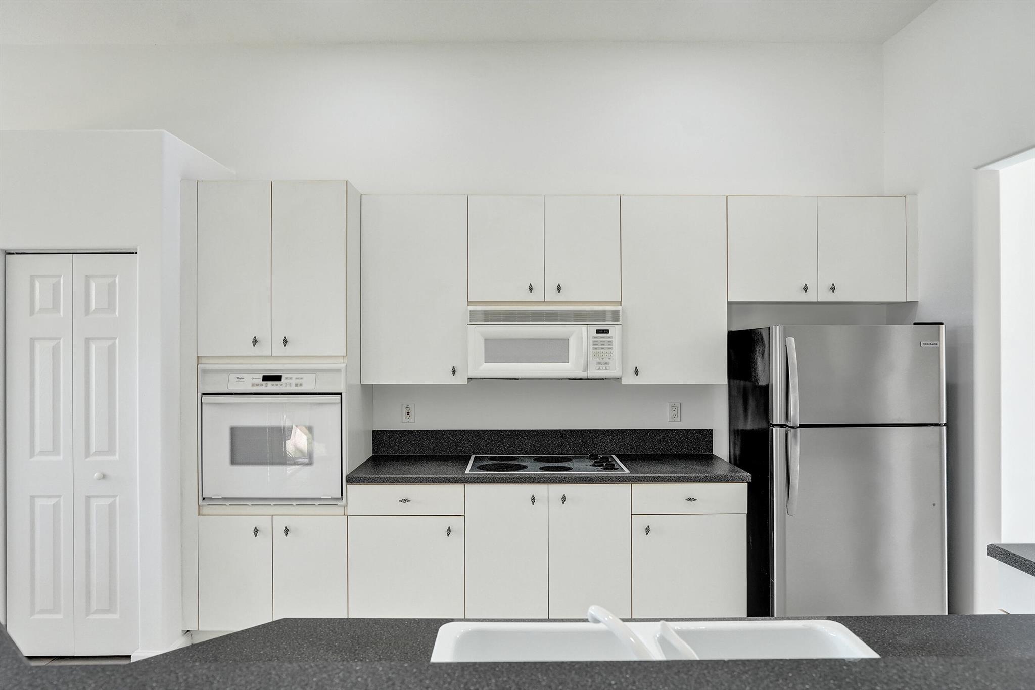 15874 Vivanco Street