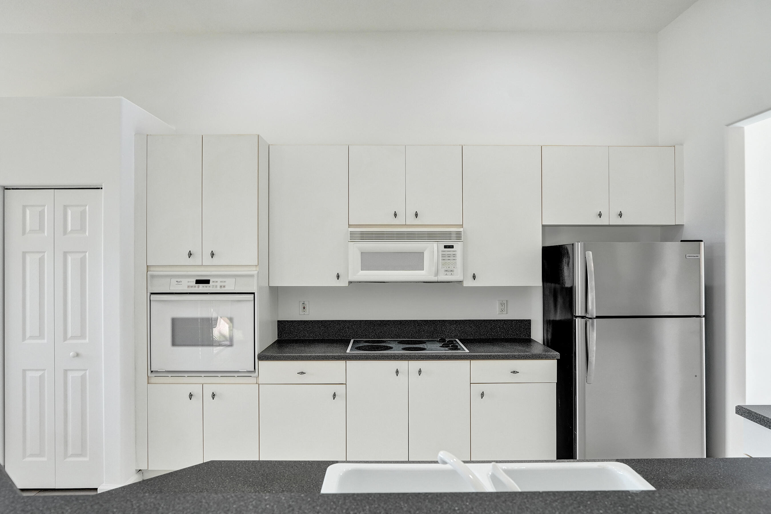 15874 Vivanco Street