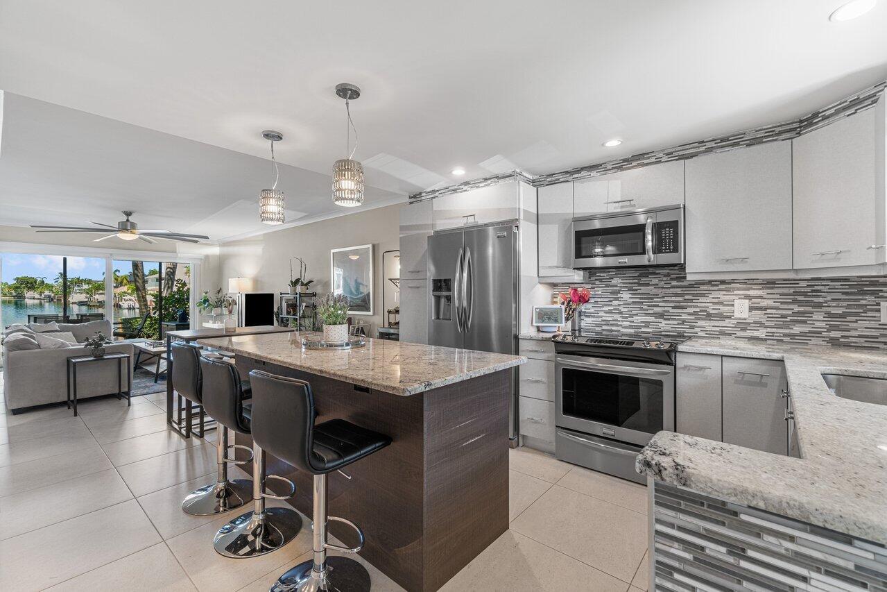 2311 NE 36th Street 1a, Lighthouse Point Unit: 1a