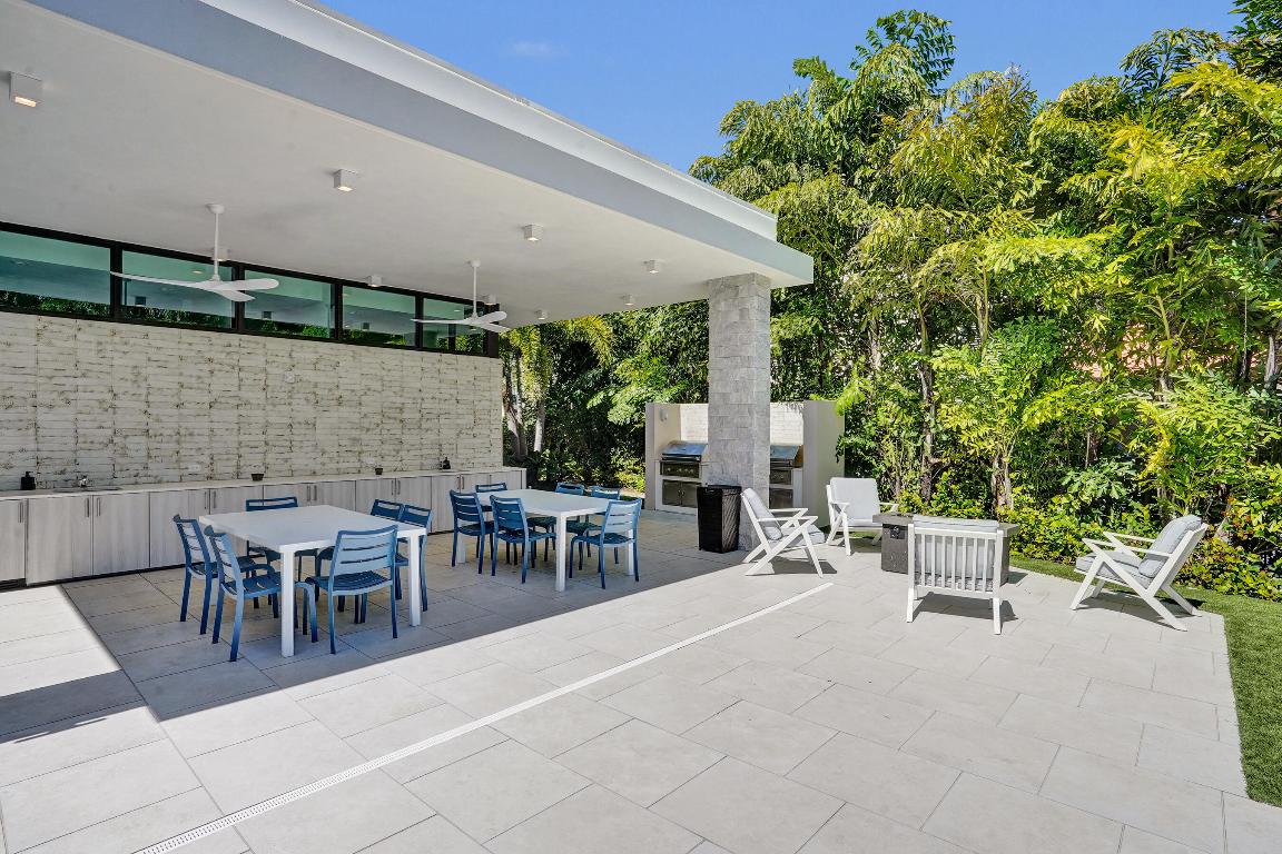 1177 George Bush Boulevard 208