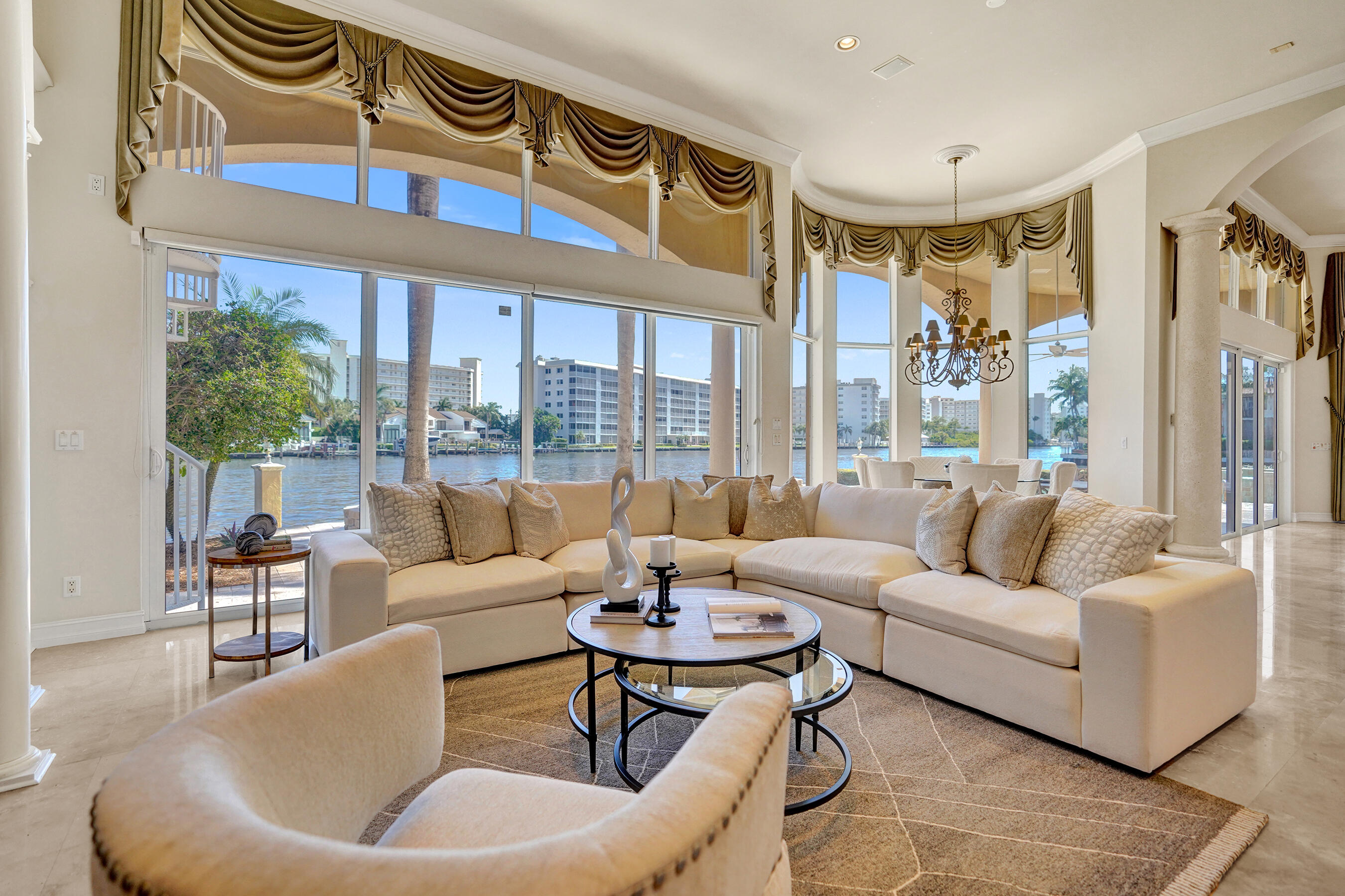 612 Admirals Way