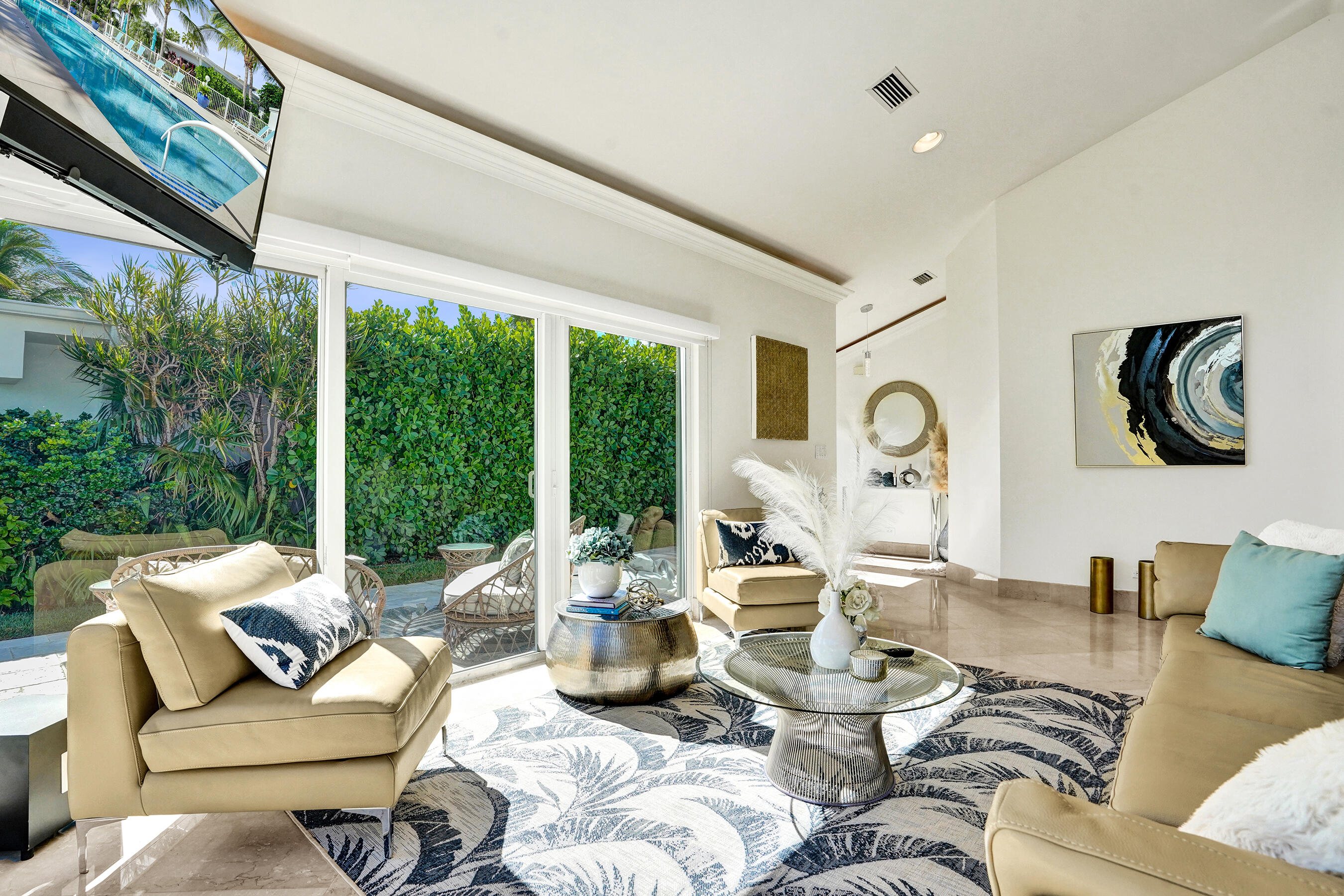 1212 Hillsboro Mile Villa 14