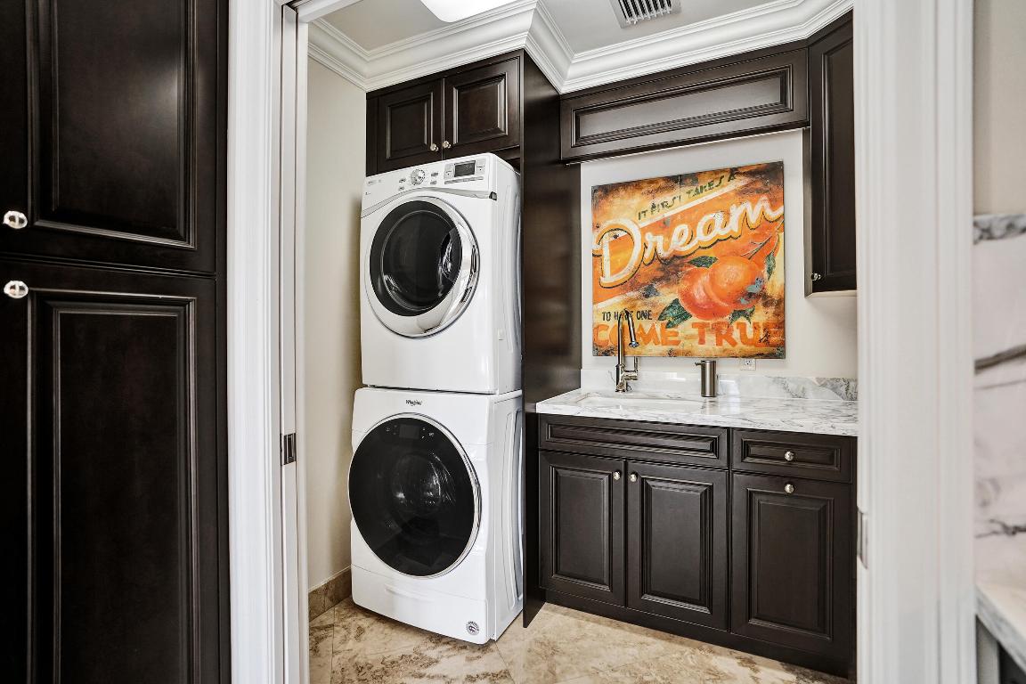 1431 S Ocean Boulevard 17, Lauderdale-By-The-Sea Unit: 17