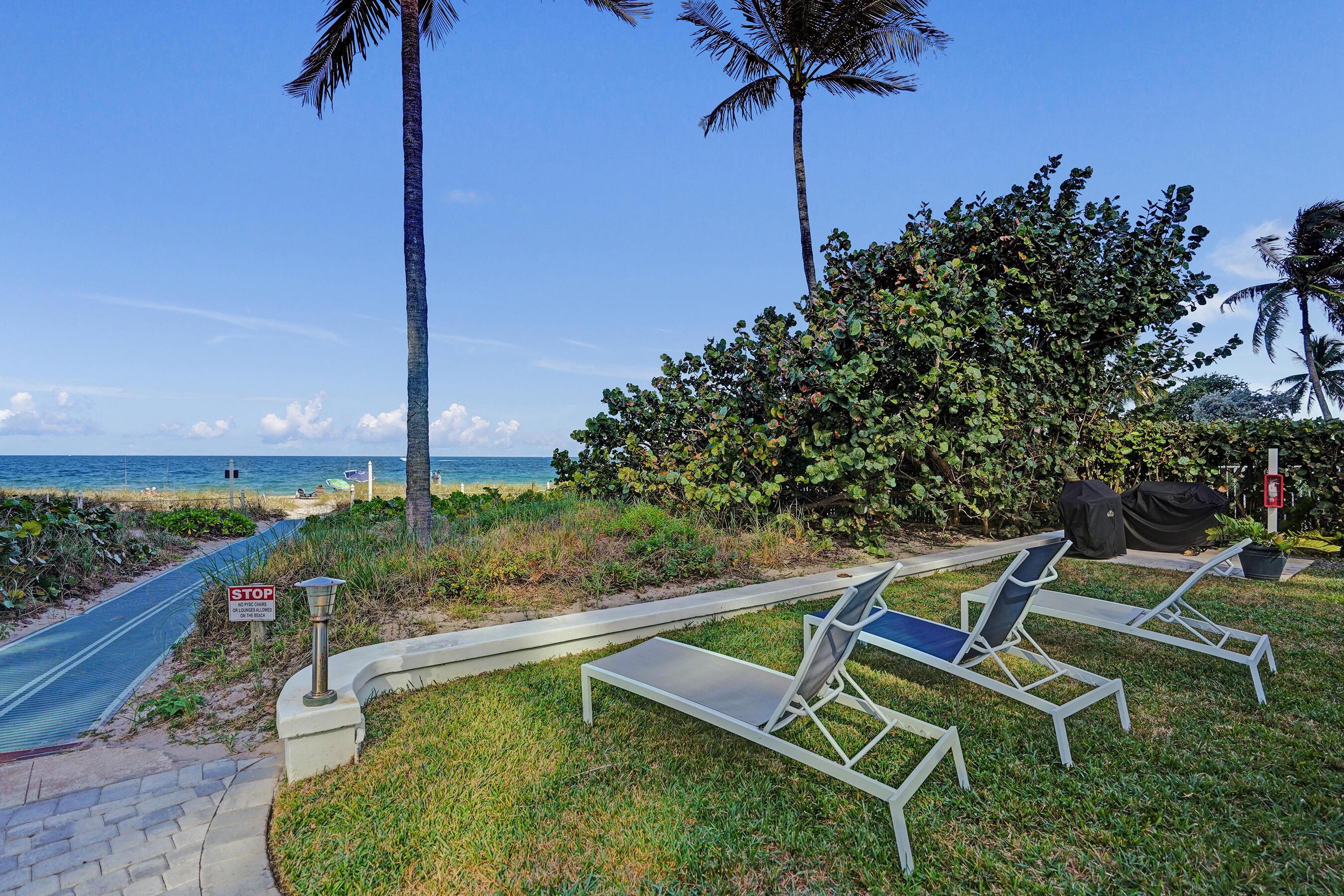 1431 S Ocean Boulevard 17, Lauderdale-By-The-Sea Unit: 17