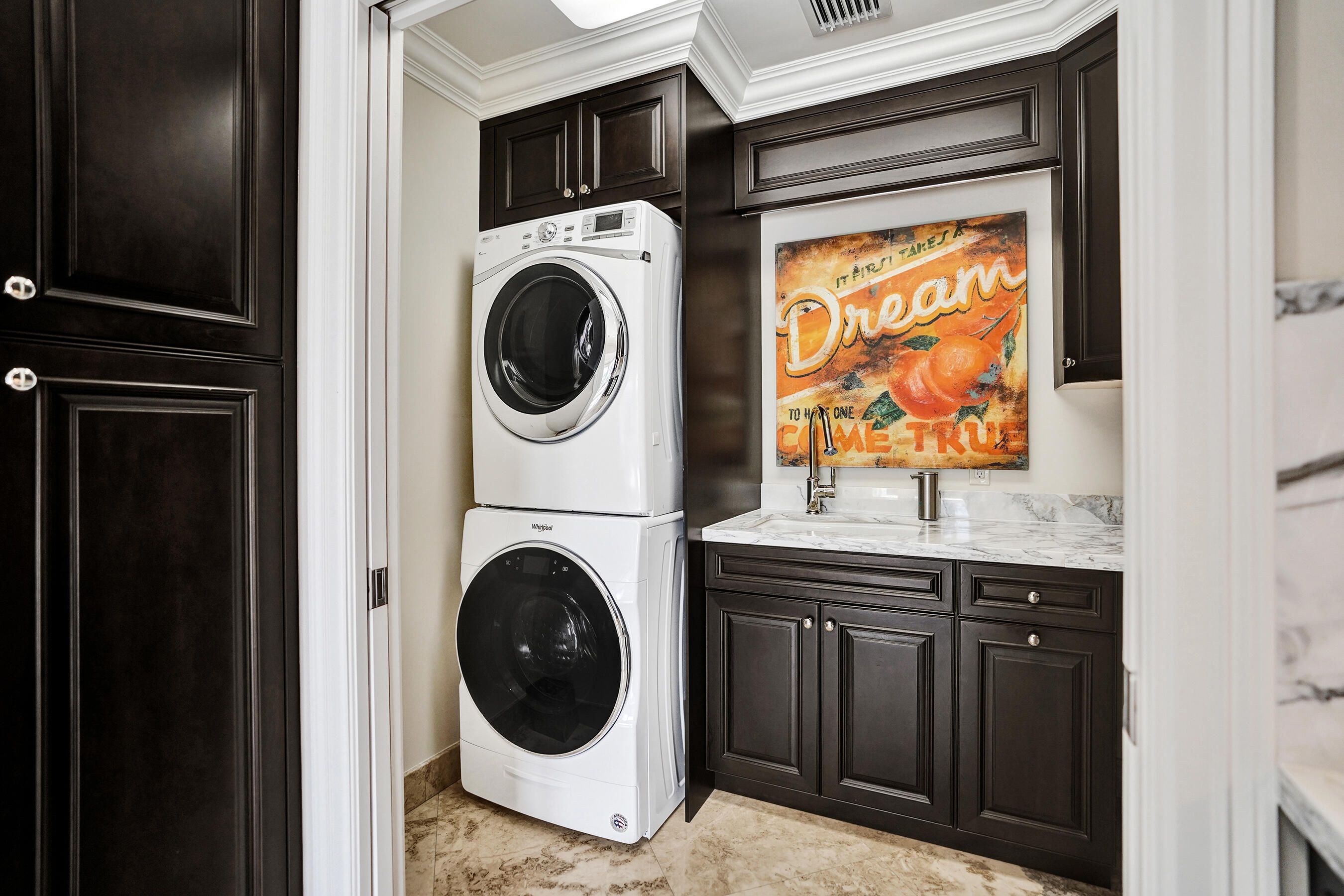 1431 S Ocean Boulevard 17, Lauderdale-By-The-Sea Unit: 17