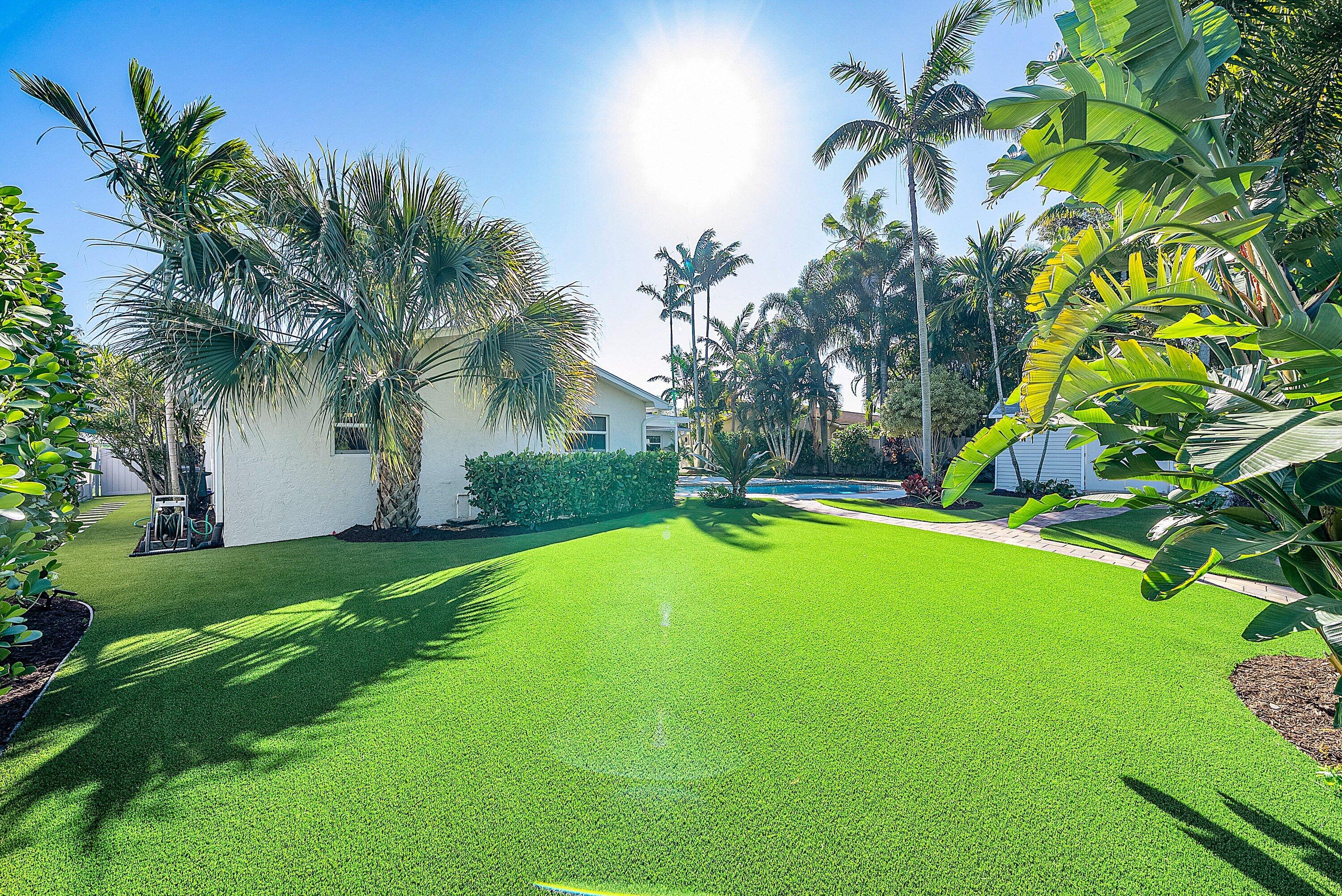 6885 Tradewind Way