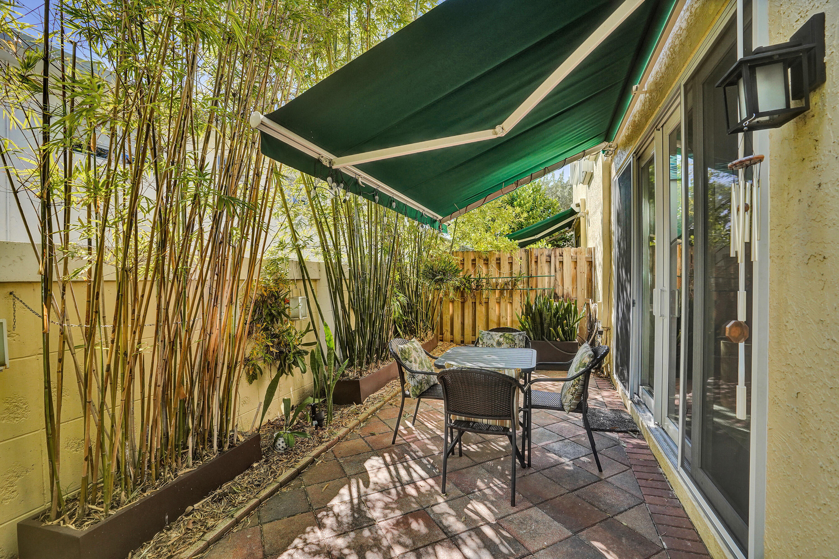 848 SE 4th Court