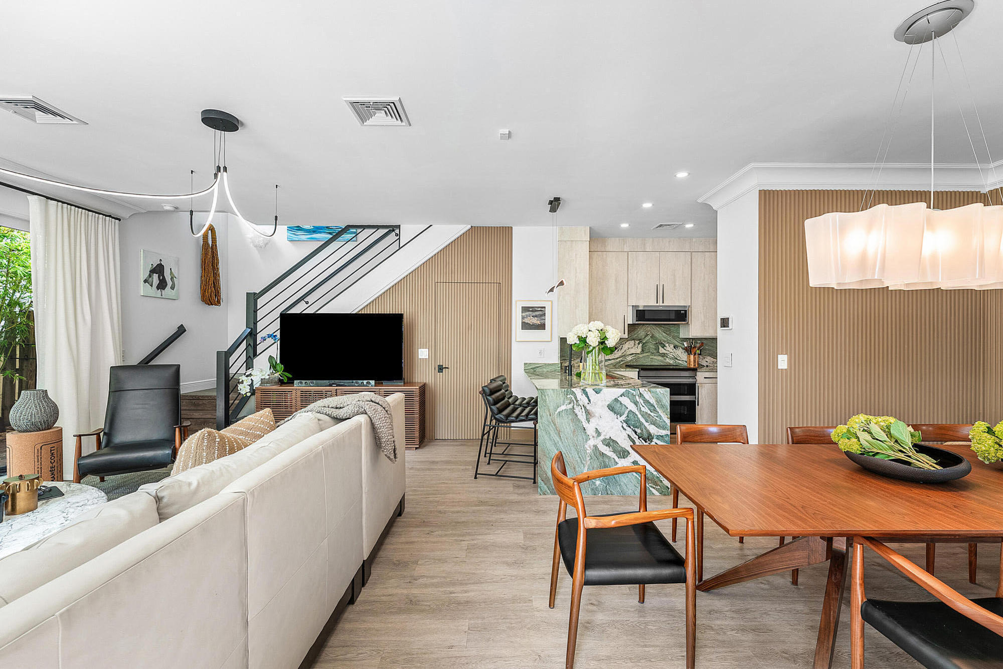 848 SE 4th Court
