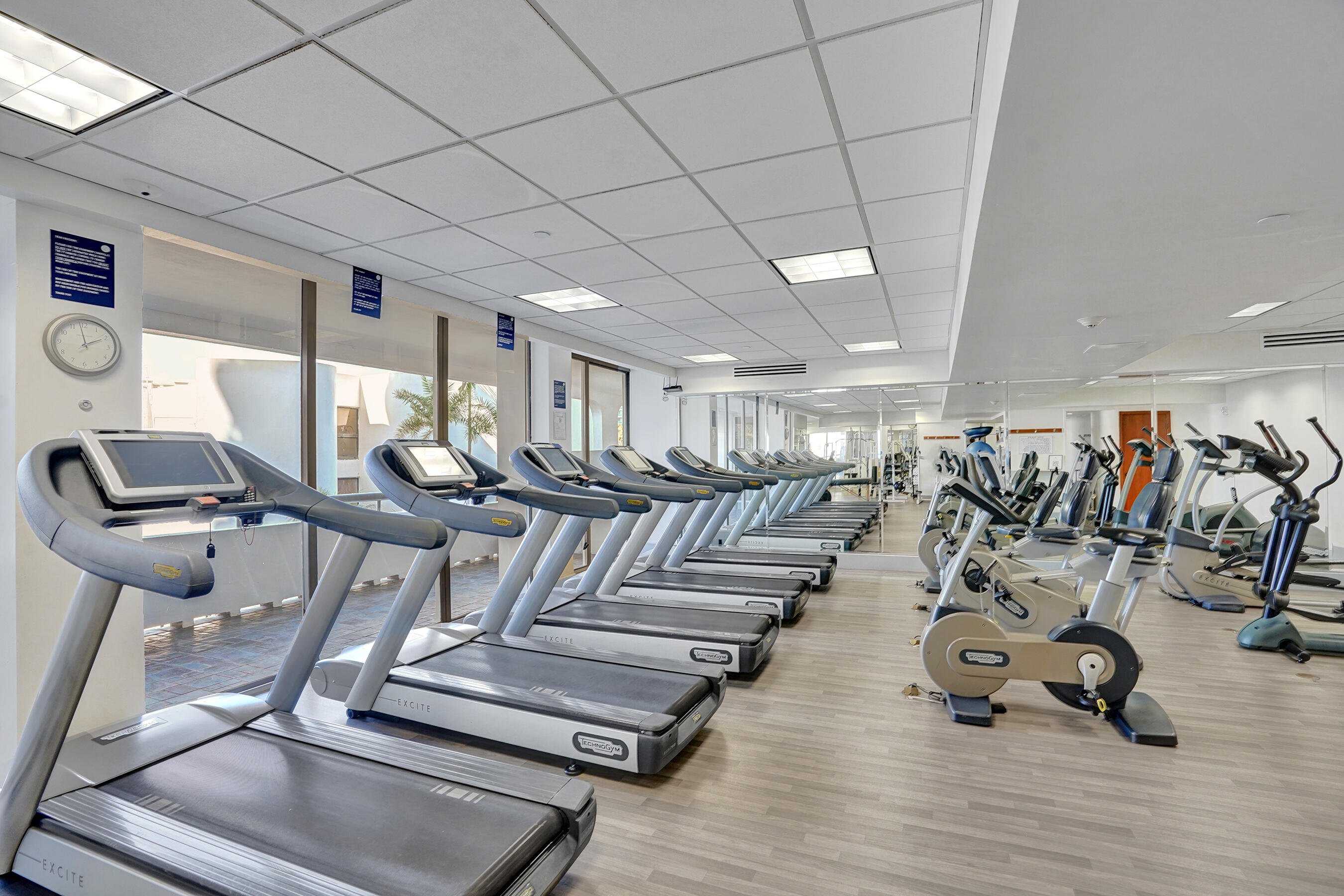 19707 Turnberry Way 18j