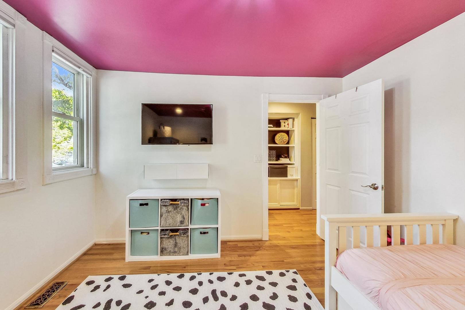 701 S Carpenter Street Unit: G