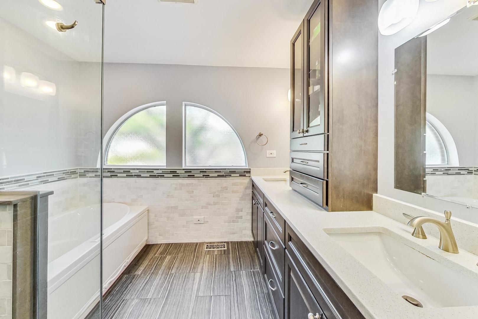701 S Carpenter Street Unit: G