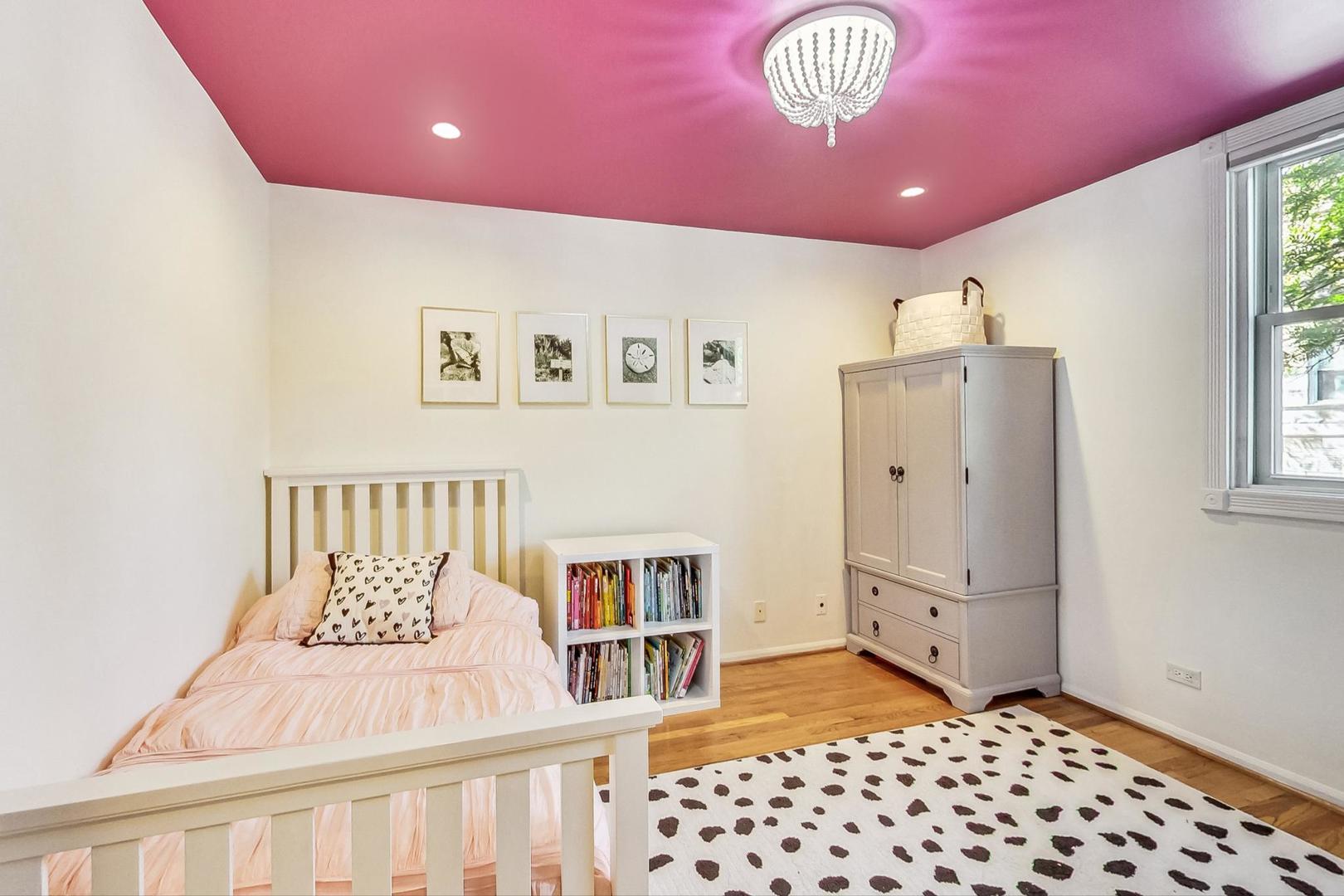 701 S Carpenter Street Unit: G