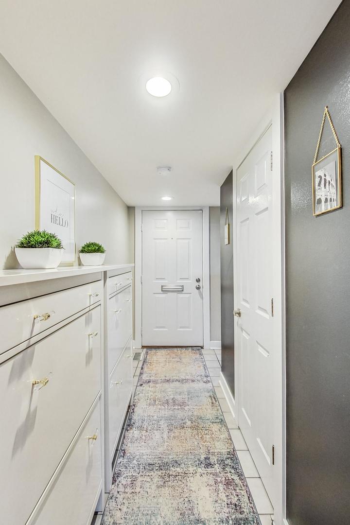 701 S Carpenter Street Unit: G