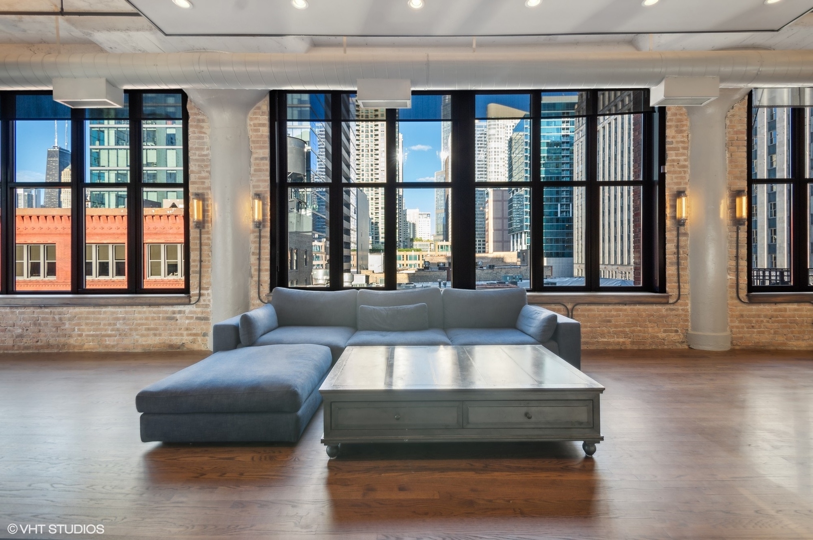 333 W HUBBARD Street Unit: 610